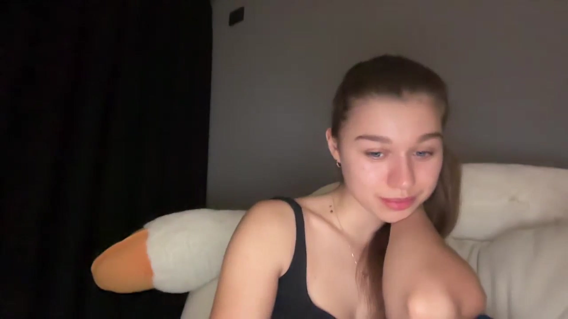Gallery image thumbnail from JewelReigns's myfreecams stream on, 02/06/2026, 21:32 image 17 of 20