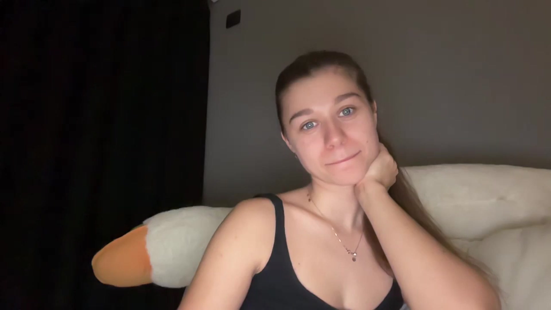 Gallery image thumbnail from JewelReigns's myfreecams stream on, 02/06/2026, 21:32 image 8 of 20