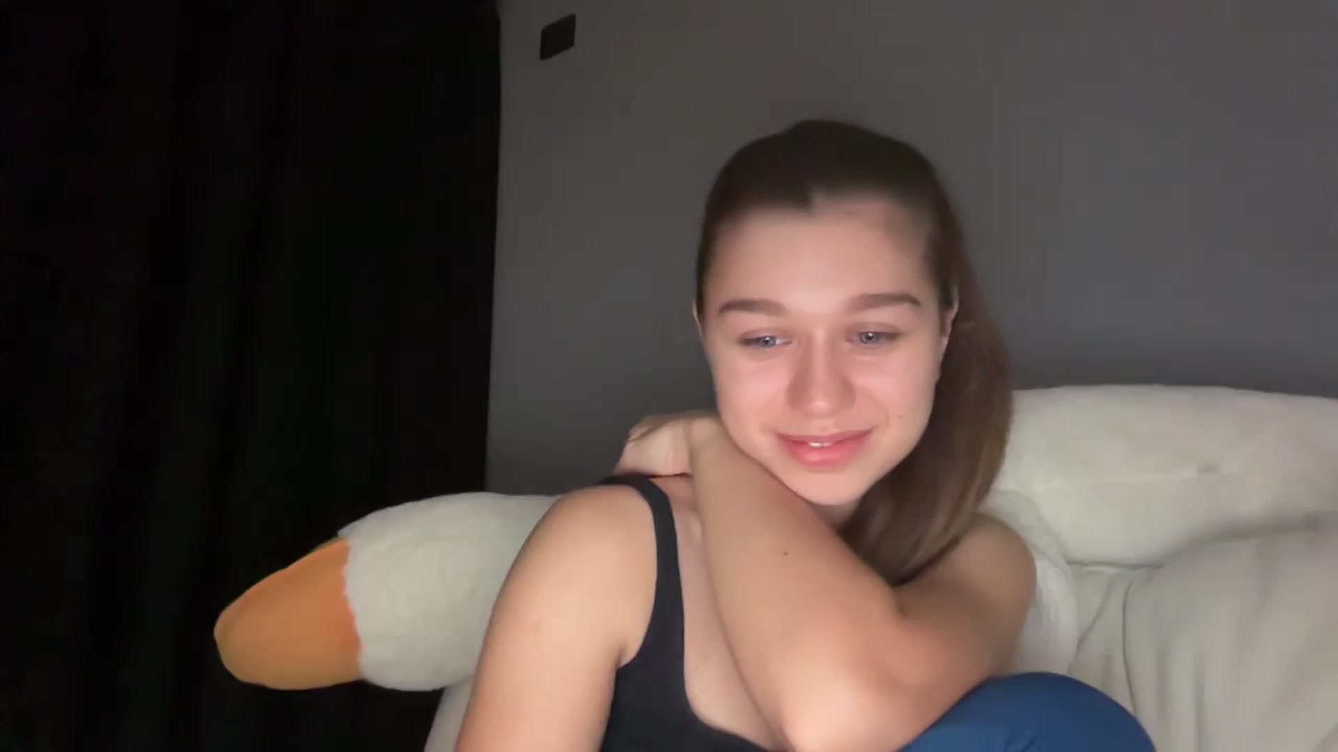Gallery image thumbnail from JewelReigns's myfreecams stream on, 02/06/2026, 21:32 image 14 of 20