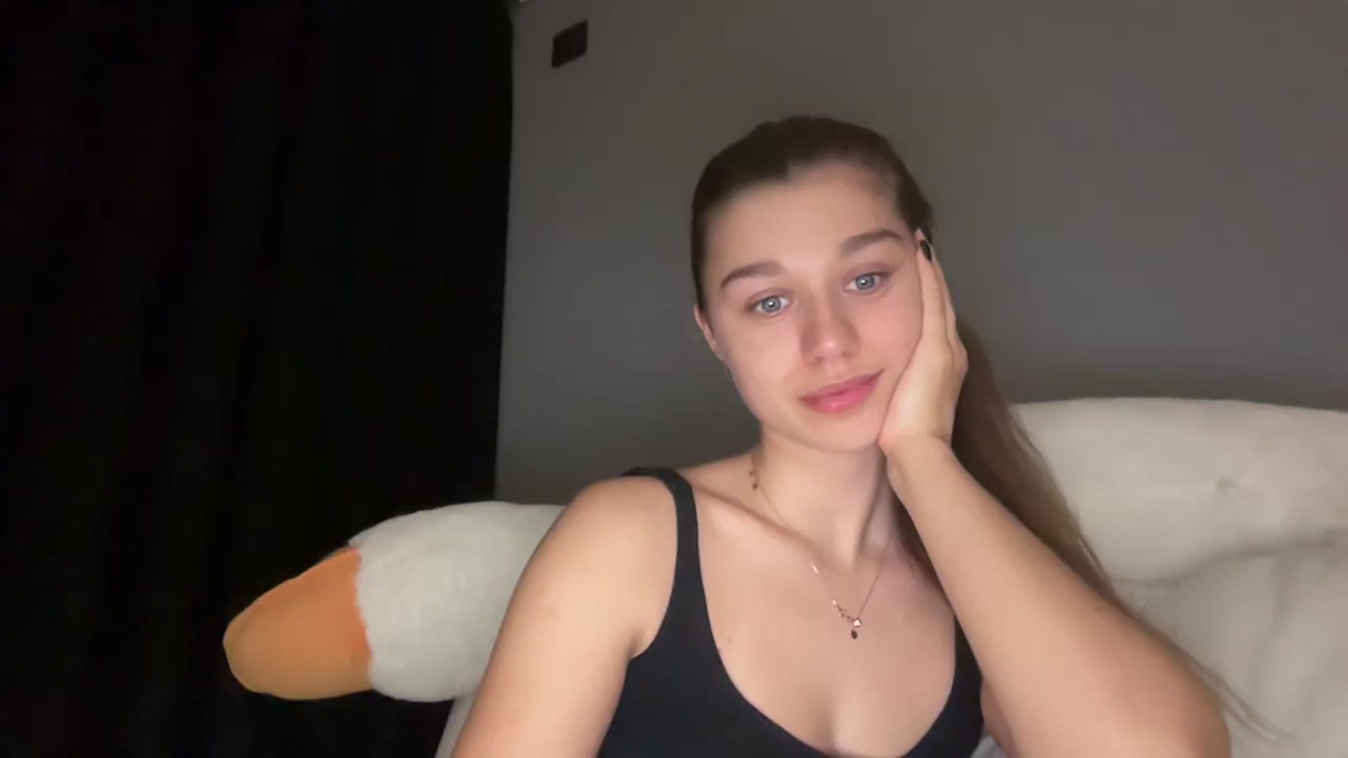 Gallery image thumbnail from JewelReigns's myfreecams stream on, 02/06/2026, 21:32 image 6 of 20