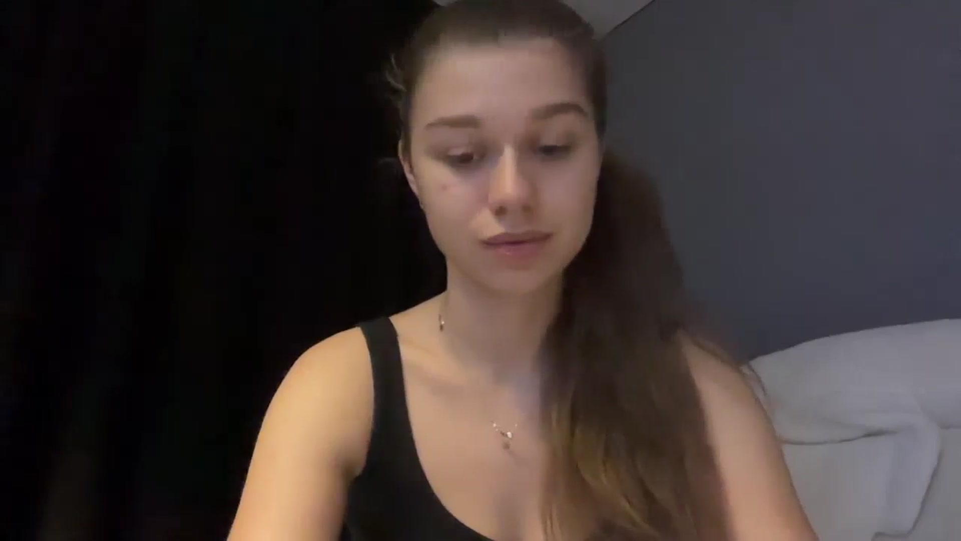 Gallery image thumbnail from JewelReigns's myfreecams stream on, 02/06/2026, 23:08 image 13 of 20