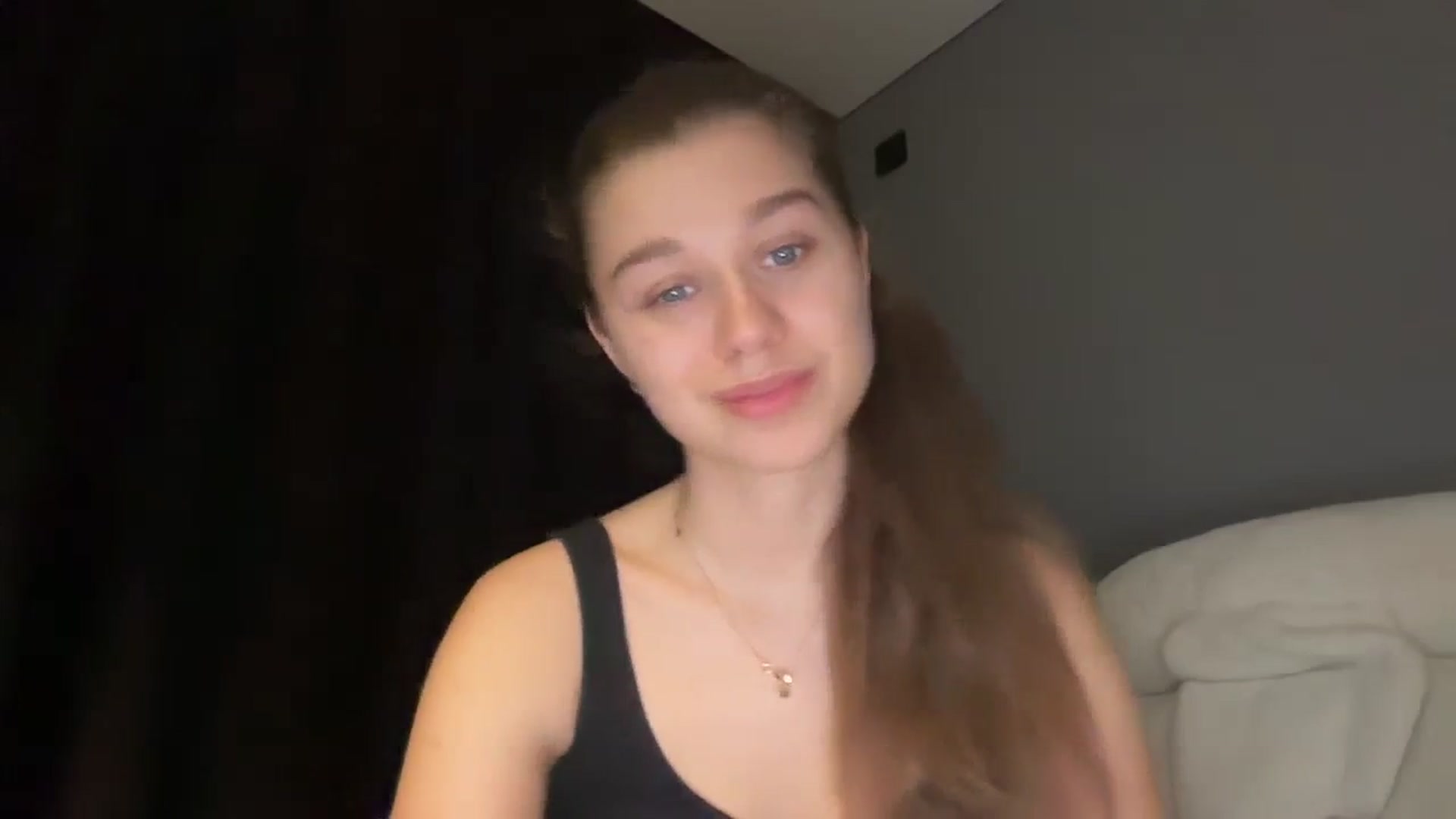 Gallery image thumbnail from JewelReigns's myfreecams stream on, 02/06/2026, 23:08 image 10 of 20