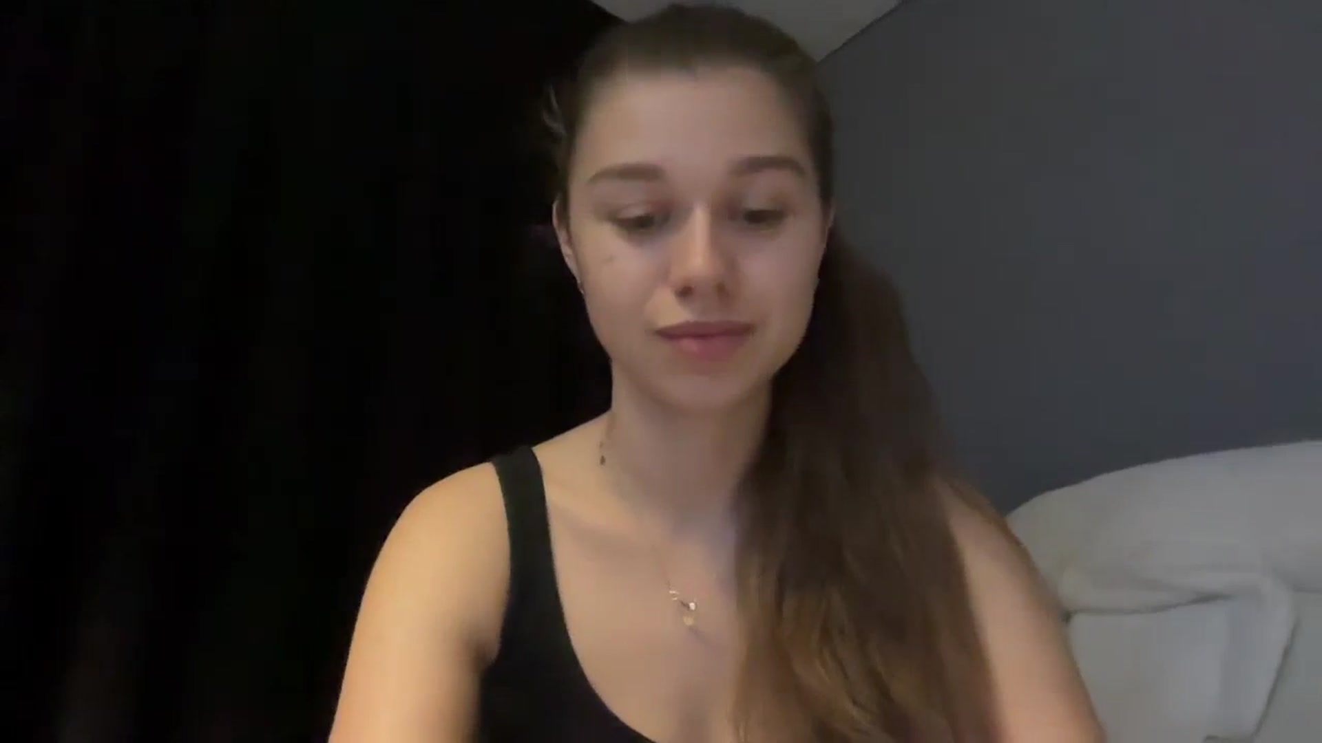 Gallery image thumbnail from JewelReigns's myfreecams stream on, 02/06/2026, 23:08 image 9 of 20