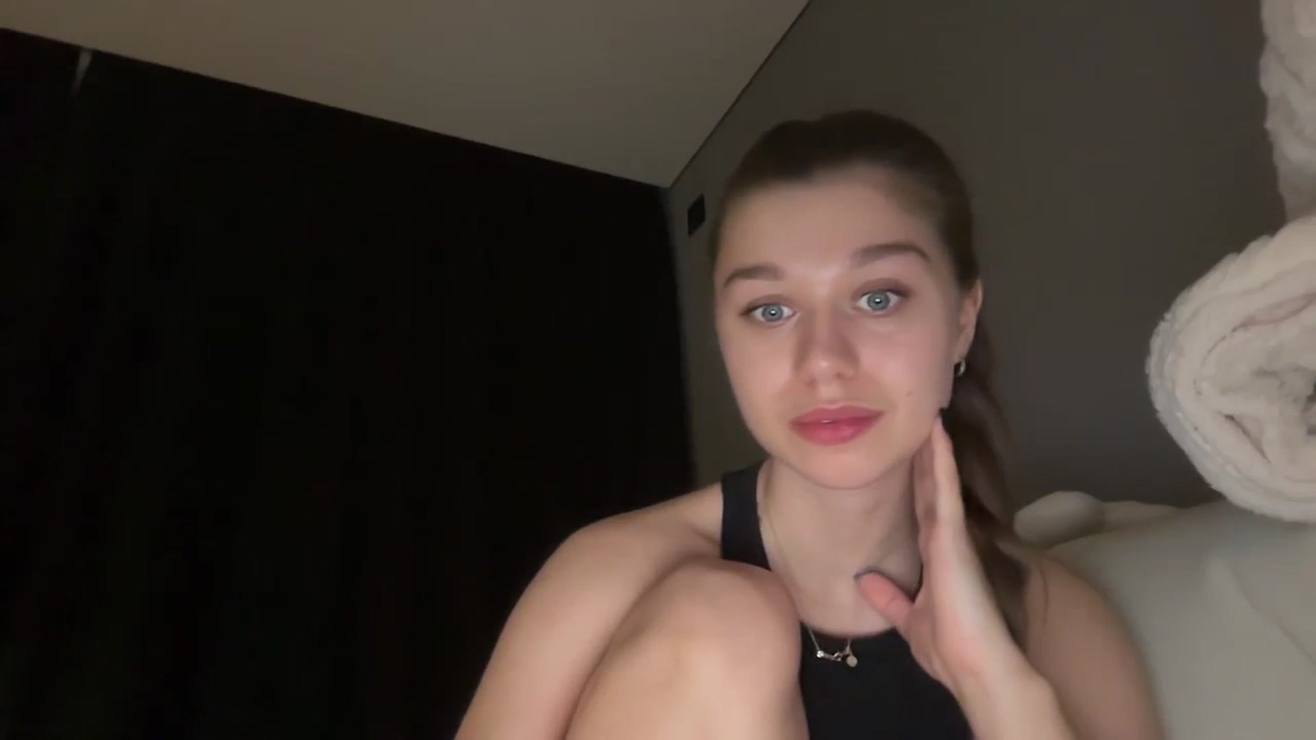Gallery image thumbnail from JewelReigns's myfreecams stream on, 02/11/2026, 21:43 image 20 of 20