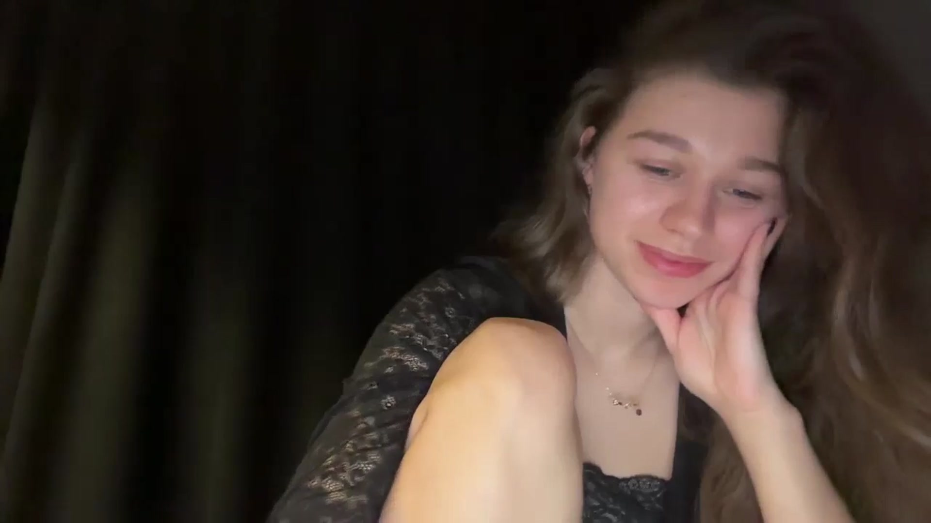 Gallery image thumbnail from JewelReigns's myfreecams stream on, 02/13/2026, 22:05 image 11 of 20