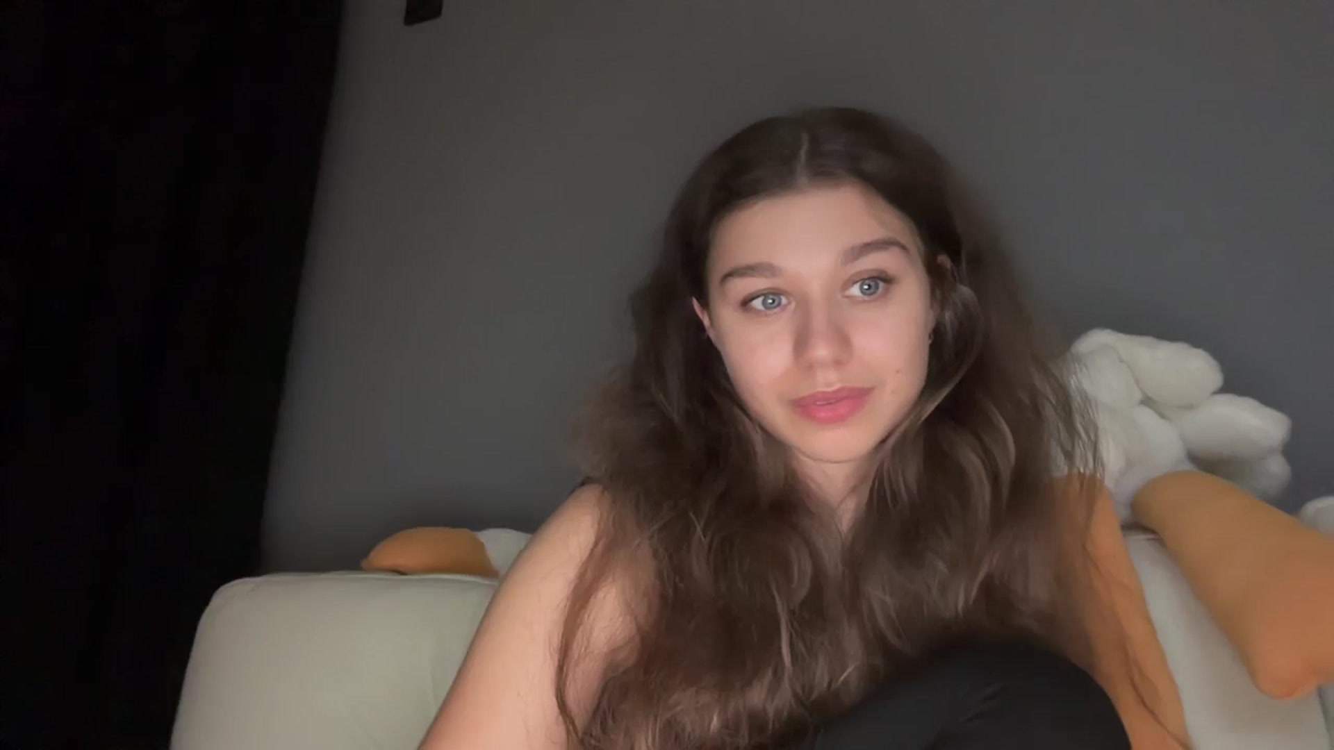Gallery image thumbnail from JewelReigns's myfreecams stream on, 02/15/2026, 20:04 image 19 of 20