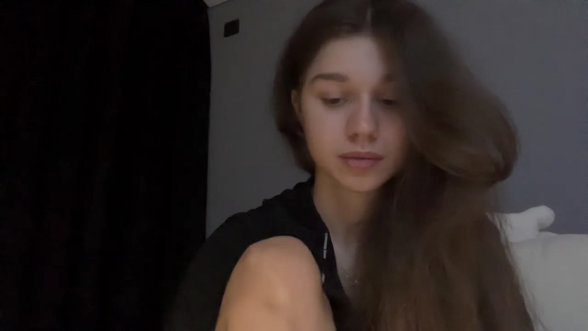 Gallery image thumbnail from JewelReigns's myfreecams stream on, 02/19/2026, 19:42 image 17 of 20