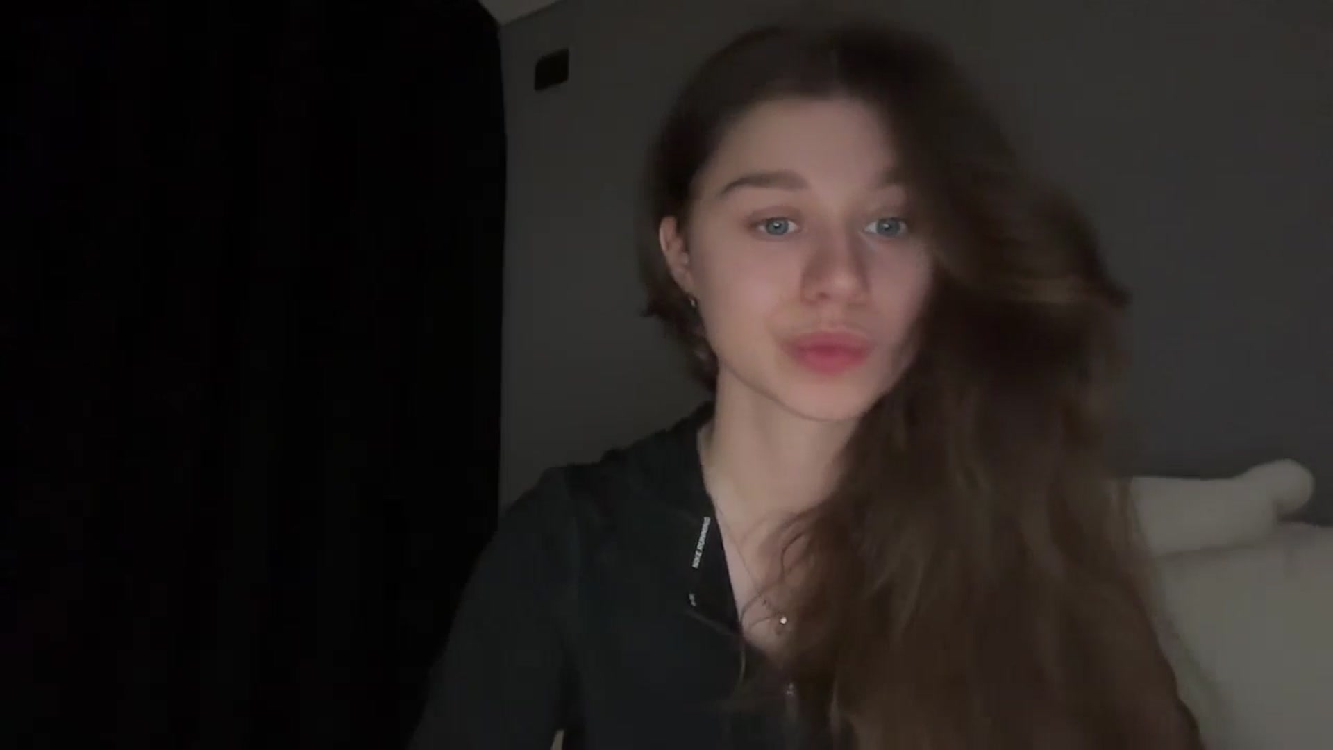 Gallery image thumbnail from JewelReigns's myfreecams stream on, 02/19/2026, 19:42 image 4 of 20