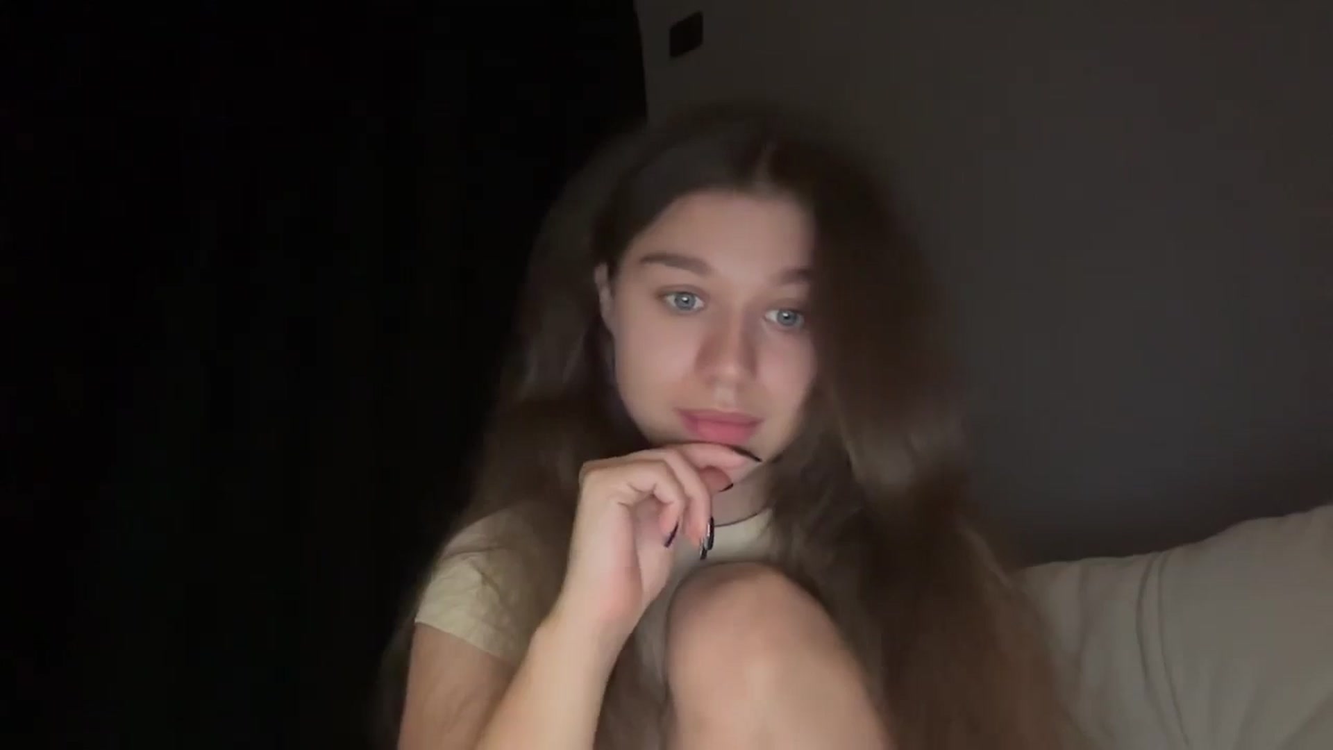 Gallery image thumbnail from JewelReigns's myfreecams stream on, 02/25/2026, 20:17 image 15 of 20