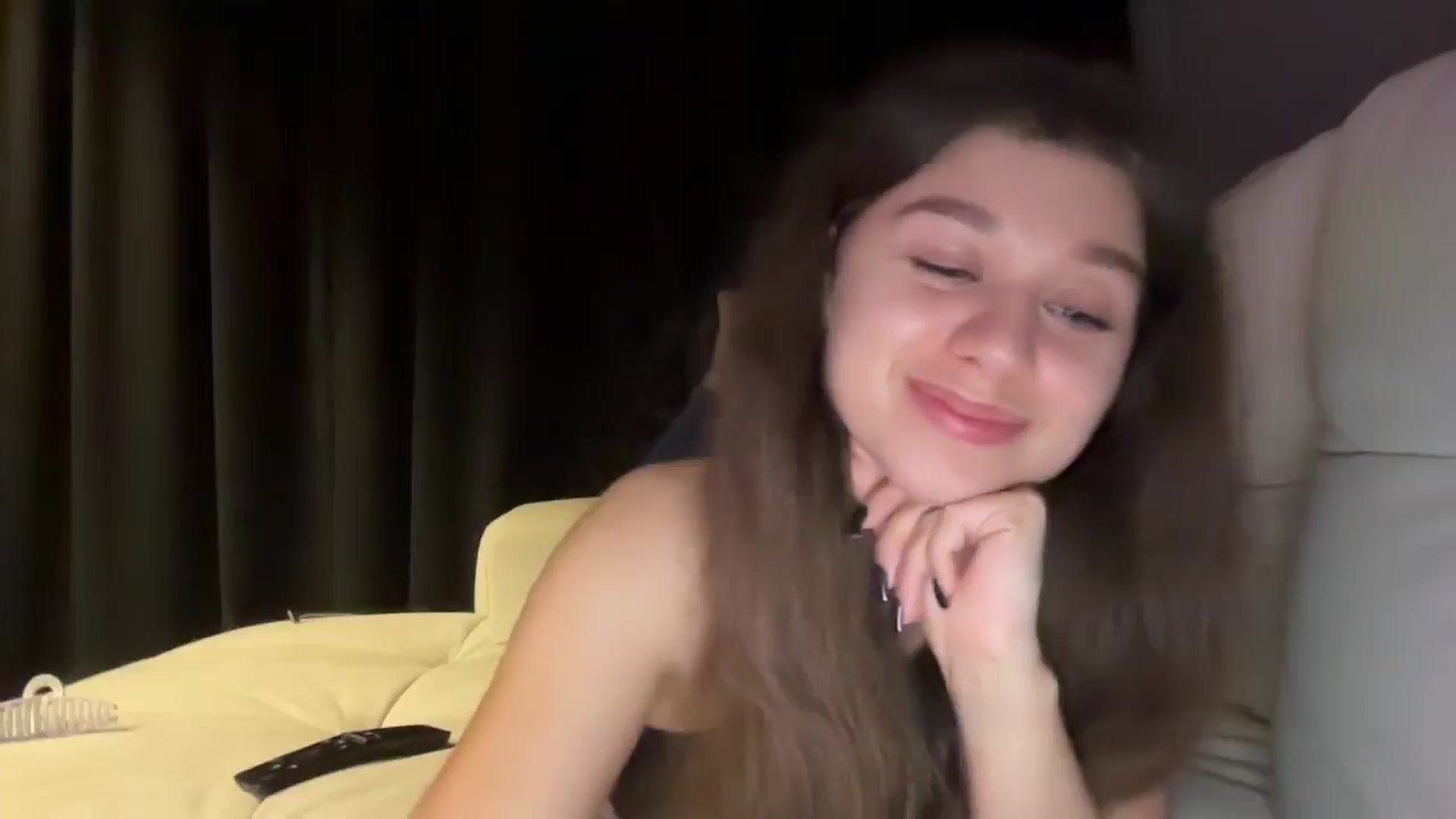 Gallery image thumbnail from JewelReigns's myfreecams stream on, 03/04/2026, 22:33 image 15 of 20