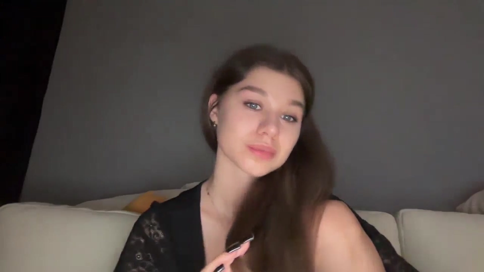 Gallery image thumbnail from JewelReigns's myfreecams stream on, 03/05/2026, 20:29 image 14 of 20