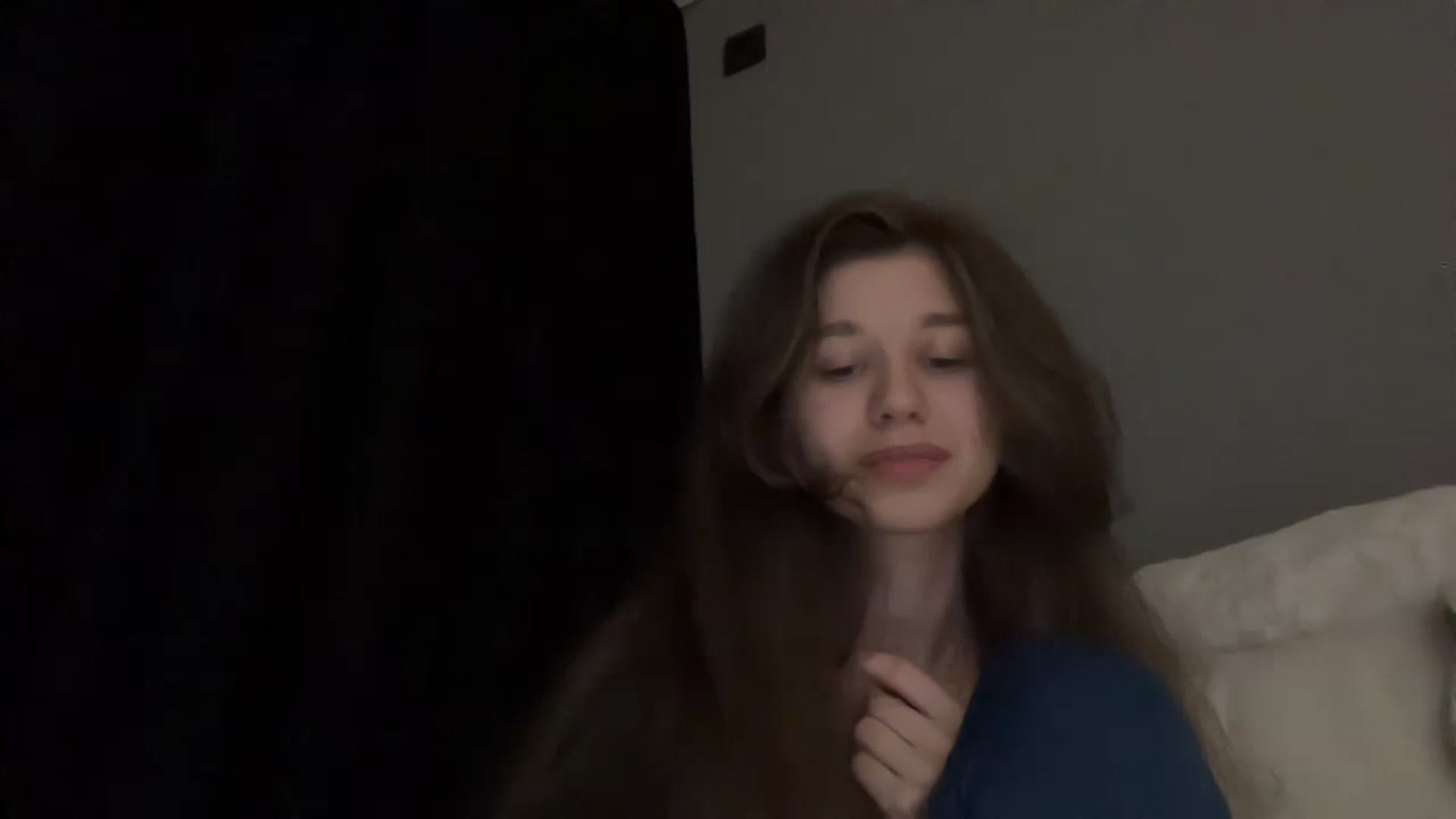 Gallery image thumbnail from JewelReigns's myfreecams stream on, 03/10/2026, 21:09 image 17 of 20