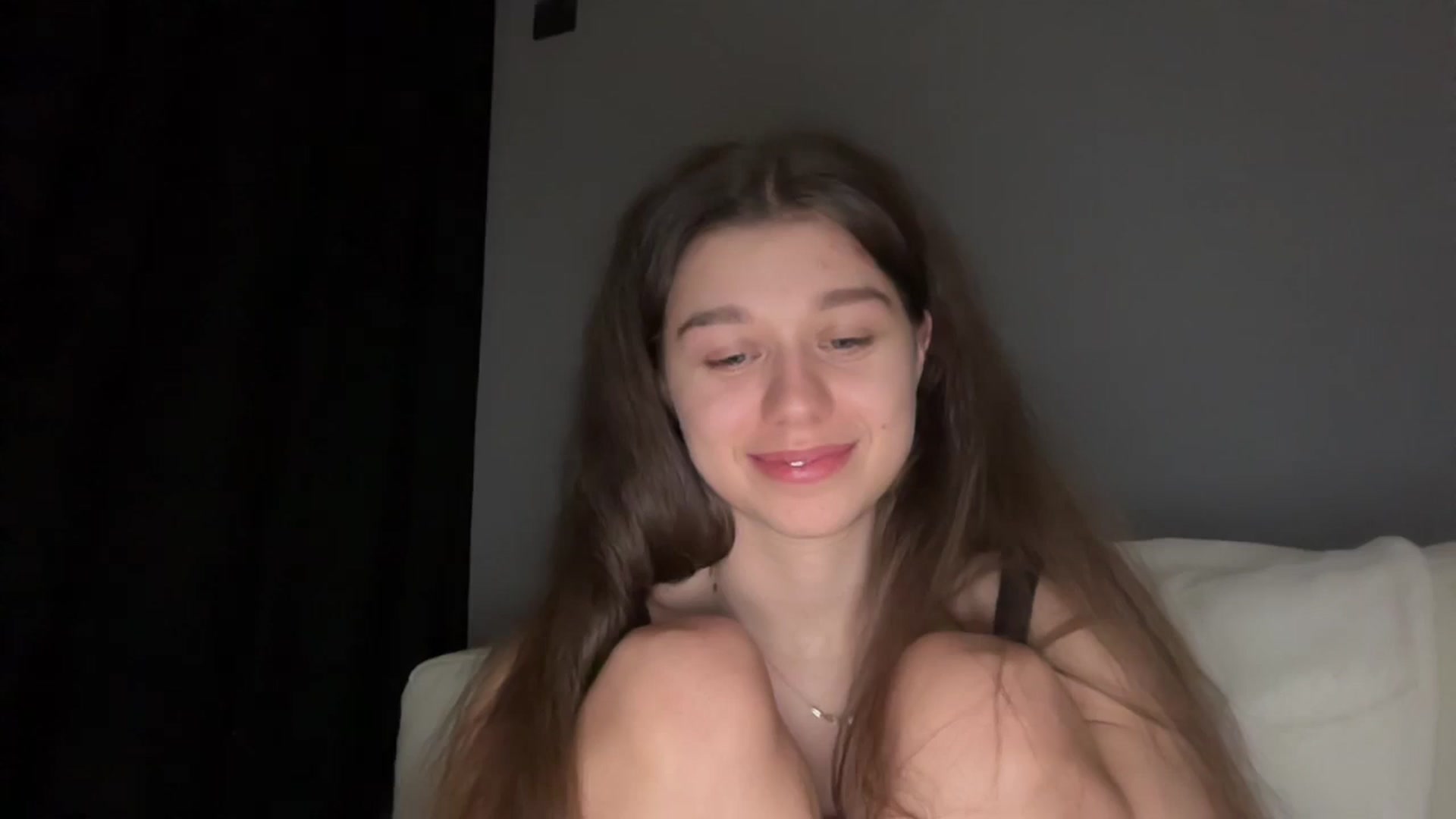 Gallery image thumbnail from JewelReigns's myfreecams stream on, 03/14/2026, 22:28 image 15 of 20