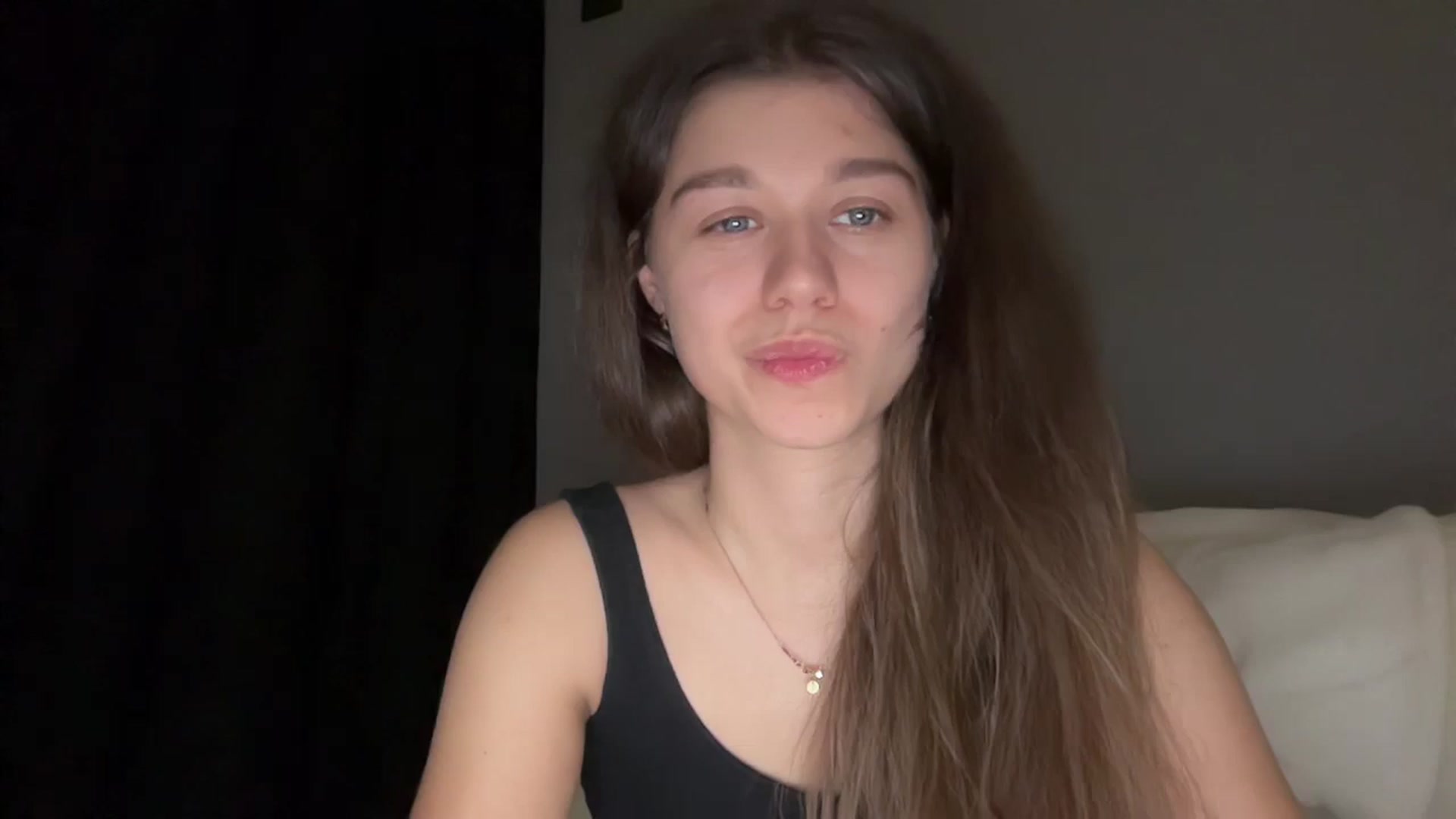 Gallery image thumbnail from JewelReigns's myfreecams stream on, 03/14/2026, 22:28 image 11 of 20