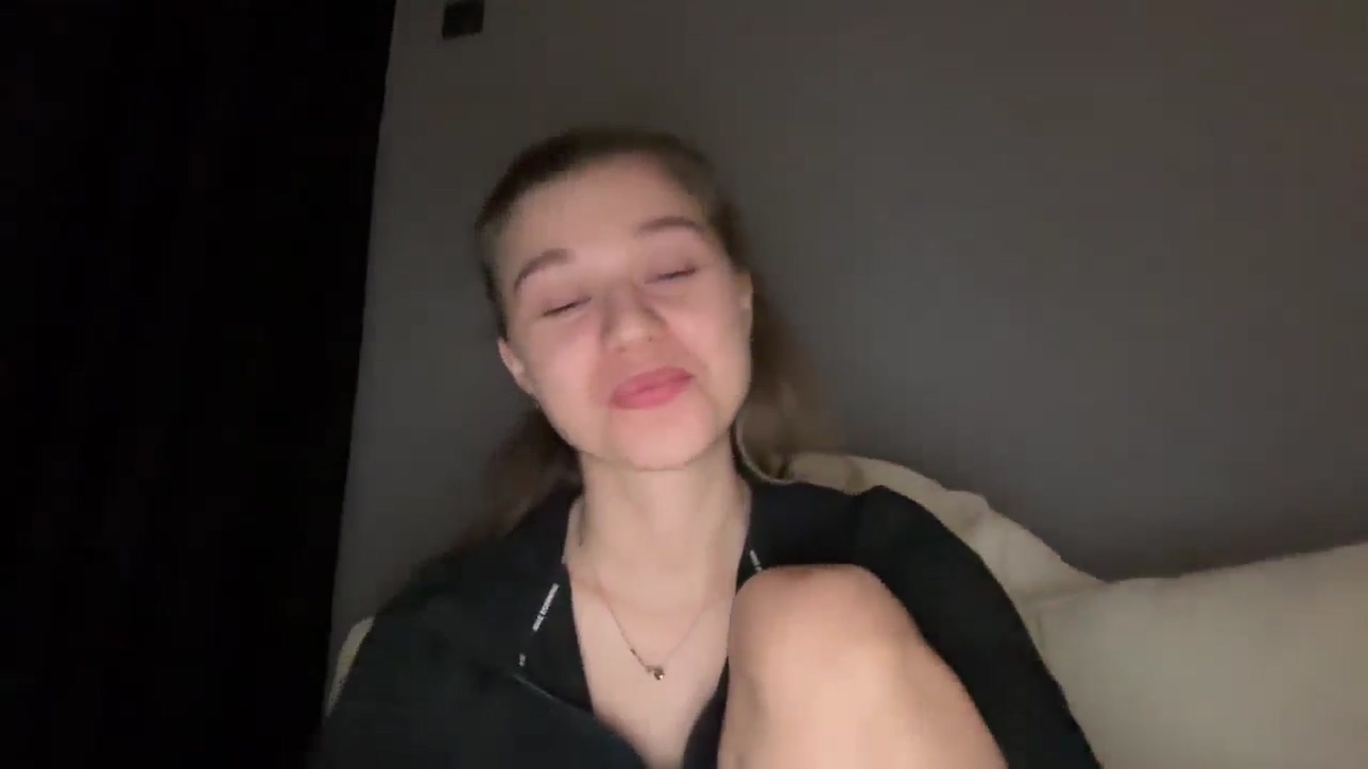 Gallery image thumbnail from JewelReigns's myfreecams stream on, 03/18/2026, 20:44 image 5 of 20