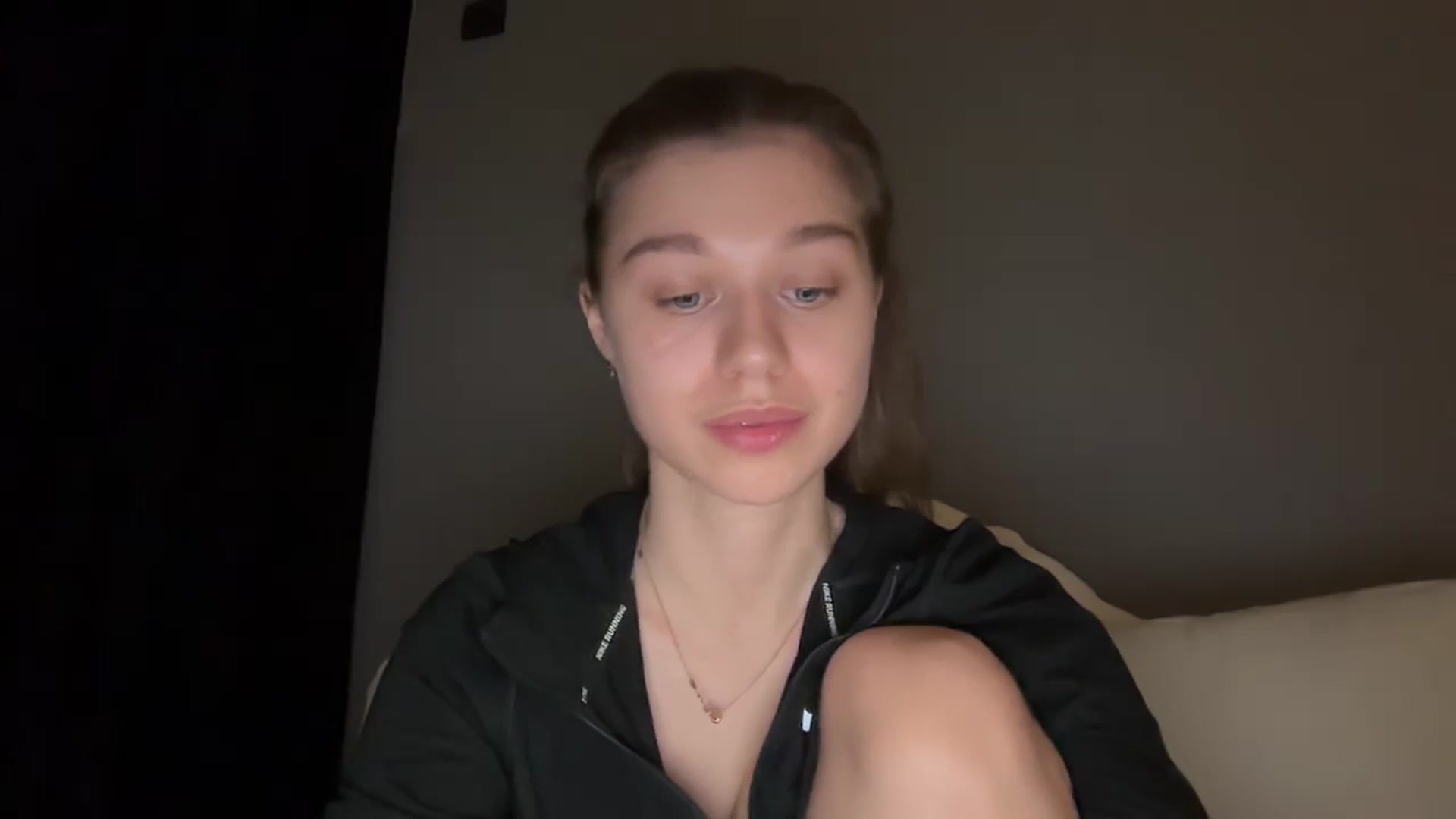 Gallery image thumbnail from JewelReigns's myfreecams stream on, 03/18/2026, 20:44 image 4 of 20