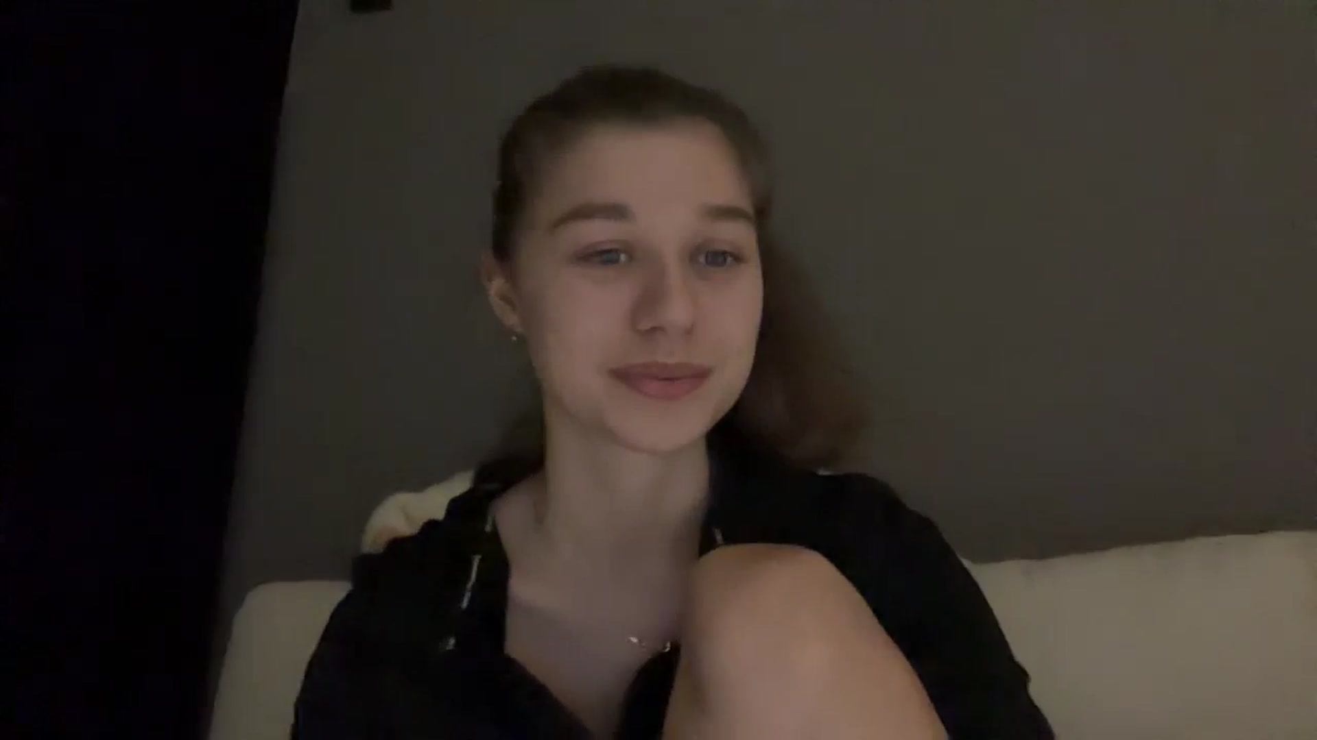 Gallery image thumbnail from JewelReigns's myfreecams stream on, 03/18/2026, 20:44 image 12 of 20