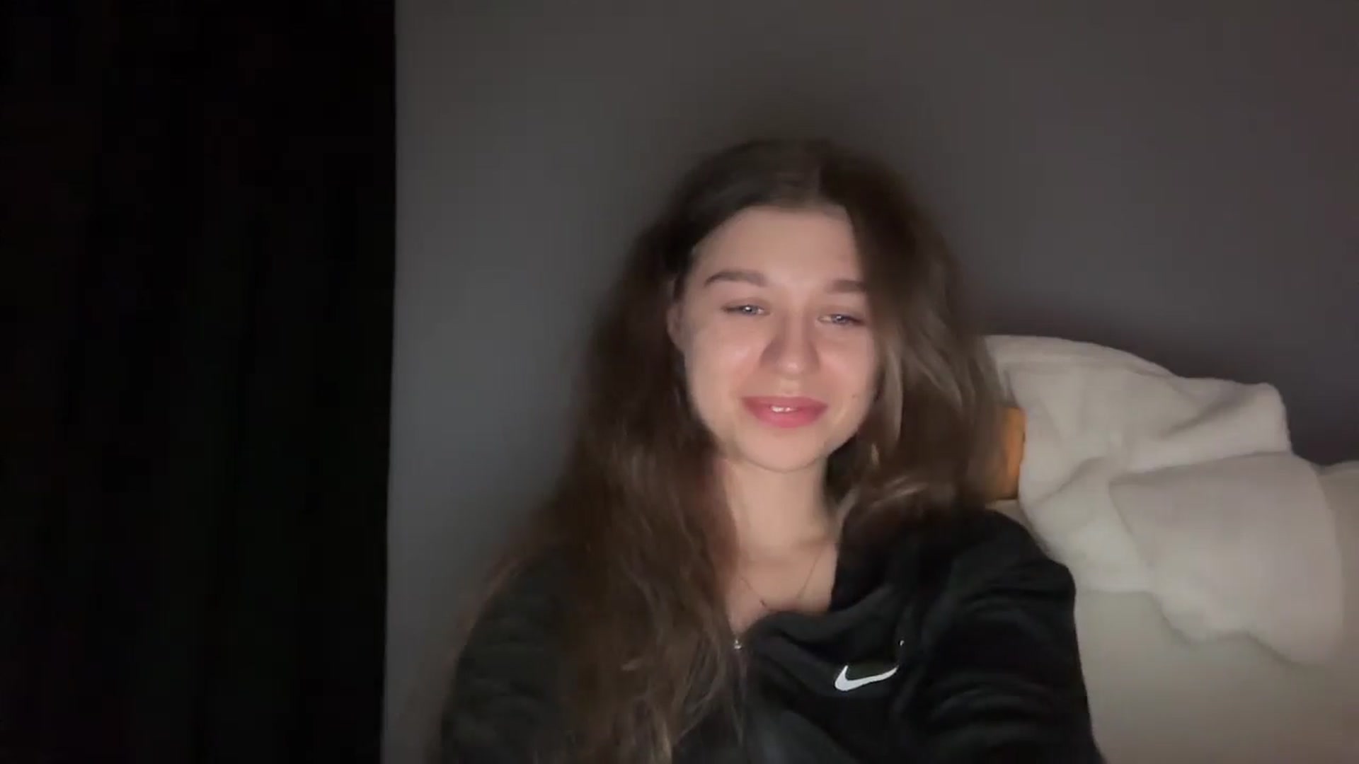 Gallery image thumbnail from JewelReigns's myfreecams stream on, 03/18/2026, 23:28 image 5 of 20