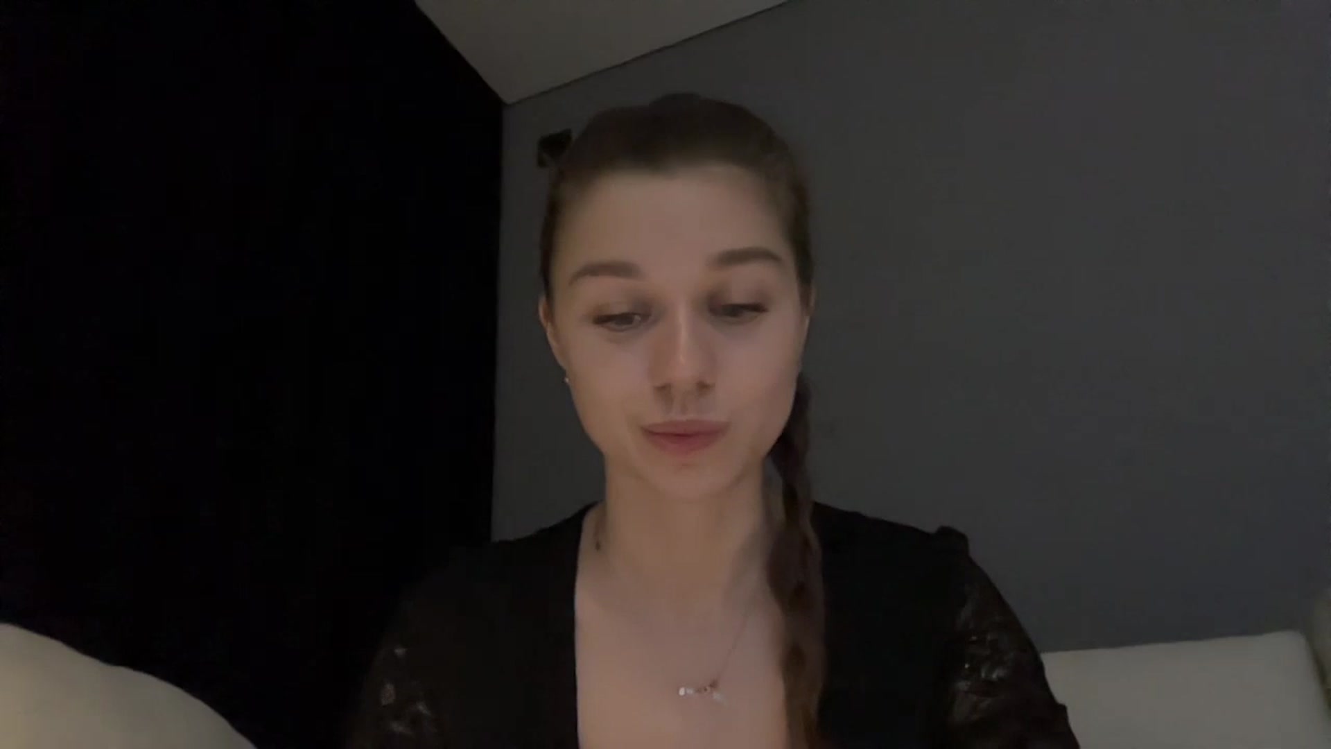 Gallery image thumbnail from JewelReigns's myfreecams stream on, 03/21/2026, 22:27 image 2 of 20