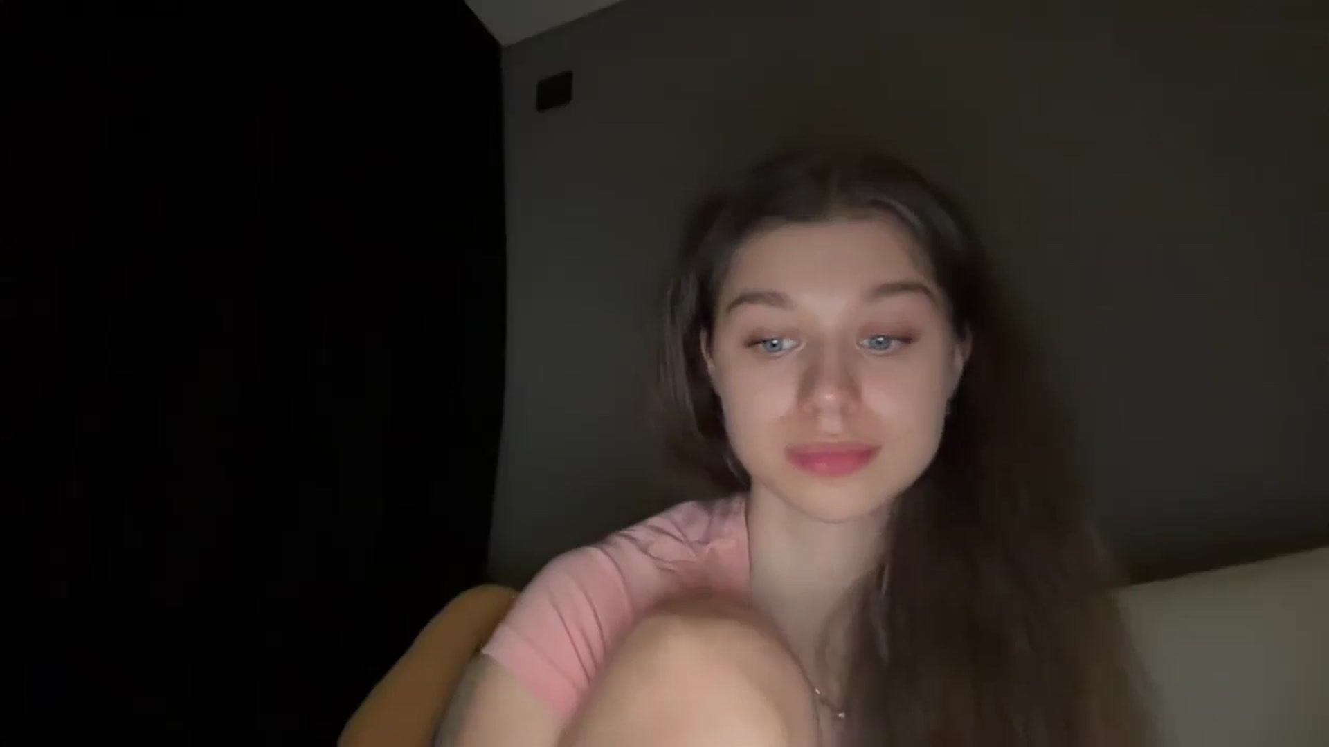 Gallery image thumbnail from JewelReigns's myfreecams stream on, 03/25/2026, 20:57 image 7 of 20