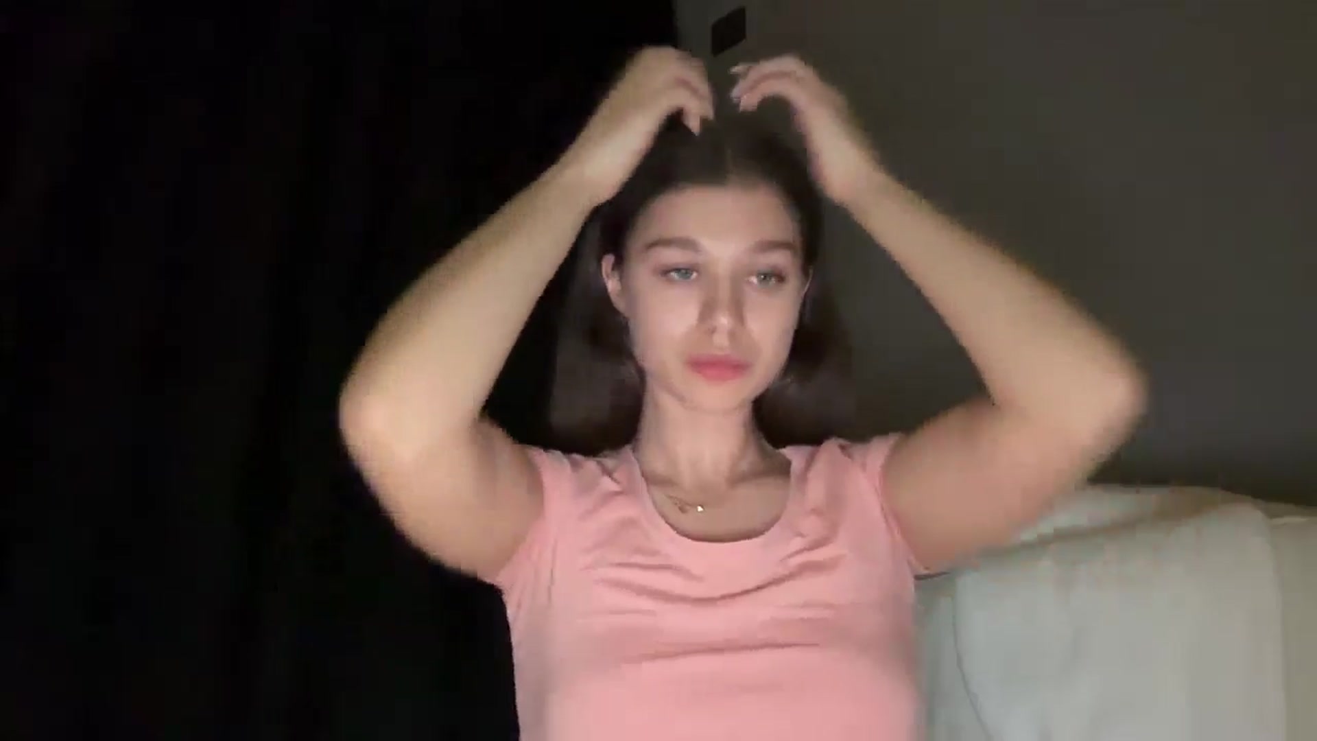 Gallery image thumbnail from JewelReigns's myfreecams stream on, 03/25/2026, 22:19 image 10 of 20