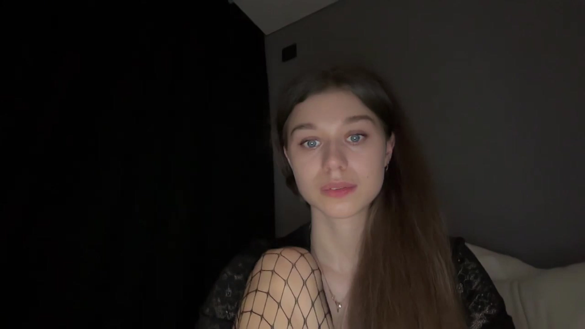 Gallery image thumbnail from JewelReigns's myfreecams stream on, 03/27/2026, 20:37 image 10 of 20