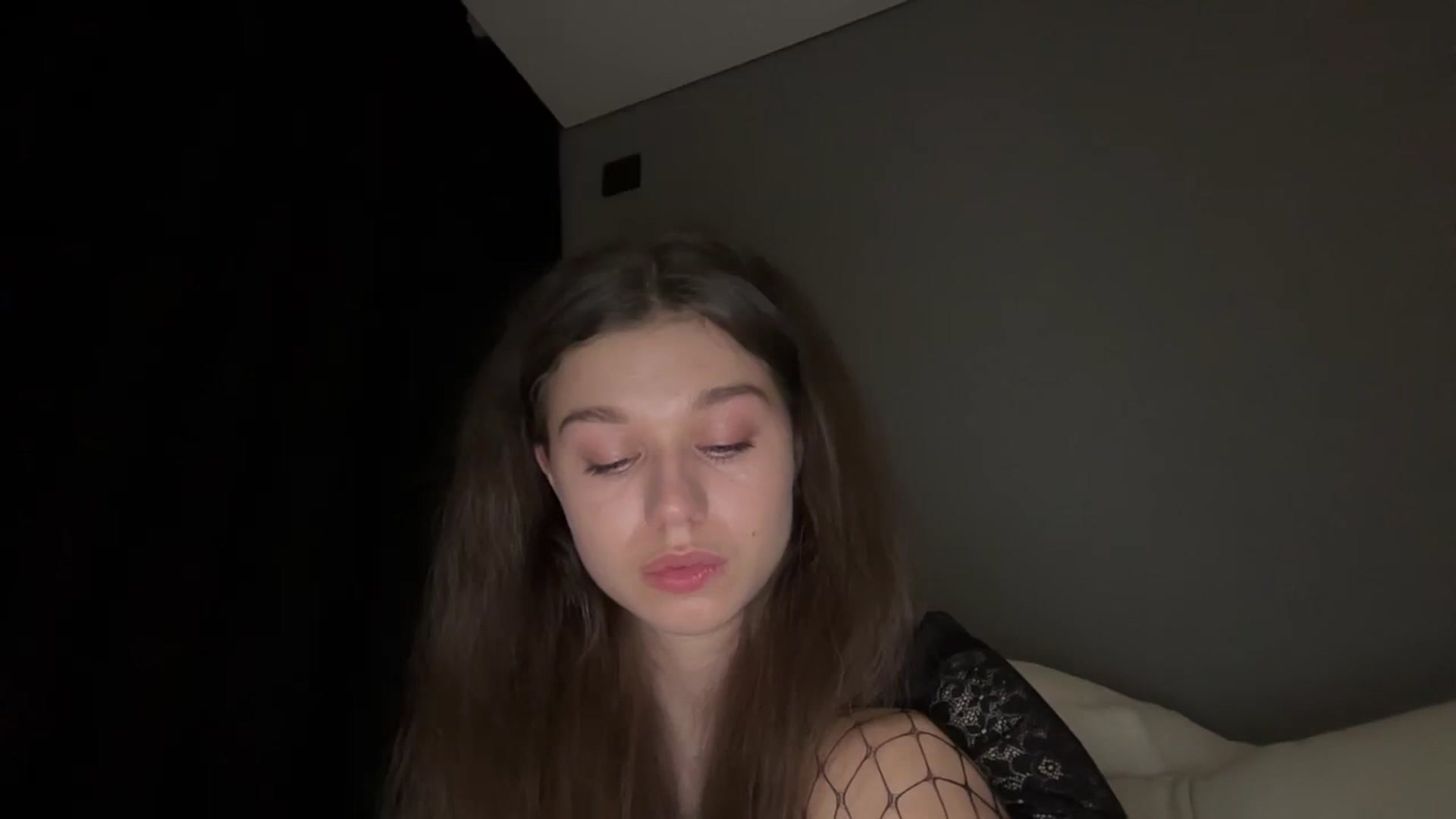 Gallery image thumbnail from JewelReigns's myfreecams stream on, 03/27/2026, 20:37 image 3 of 20