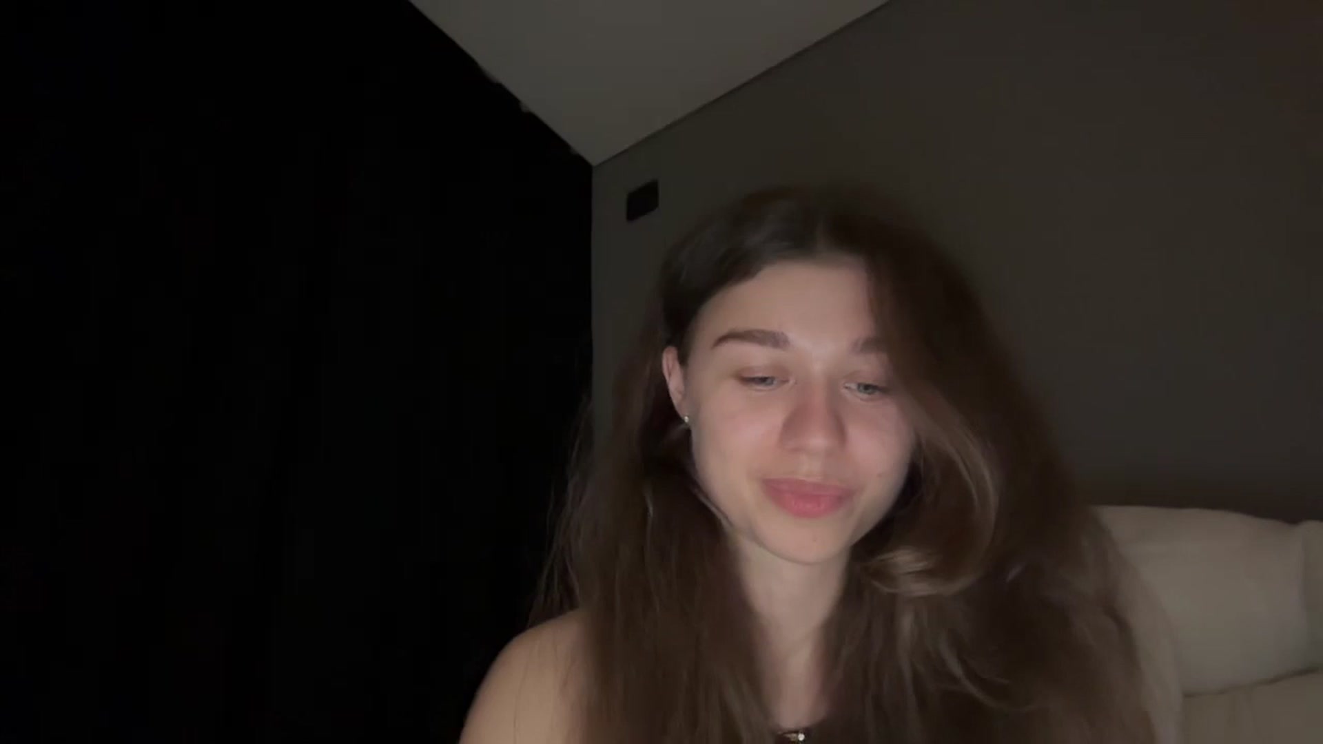 Gallery image thumbnail from JewelReigns's myfreecams stream on, 04/13/2026, 18:59 image 5 of 20