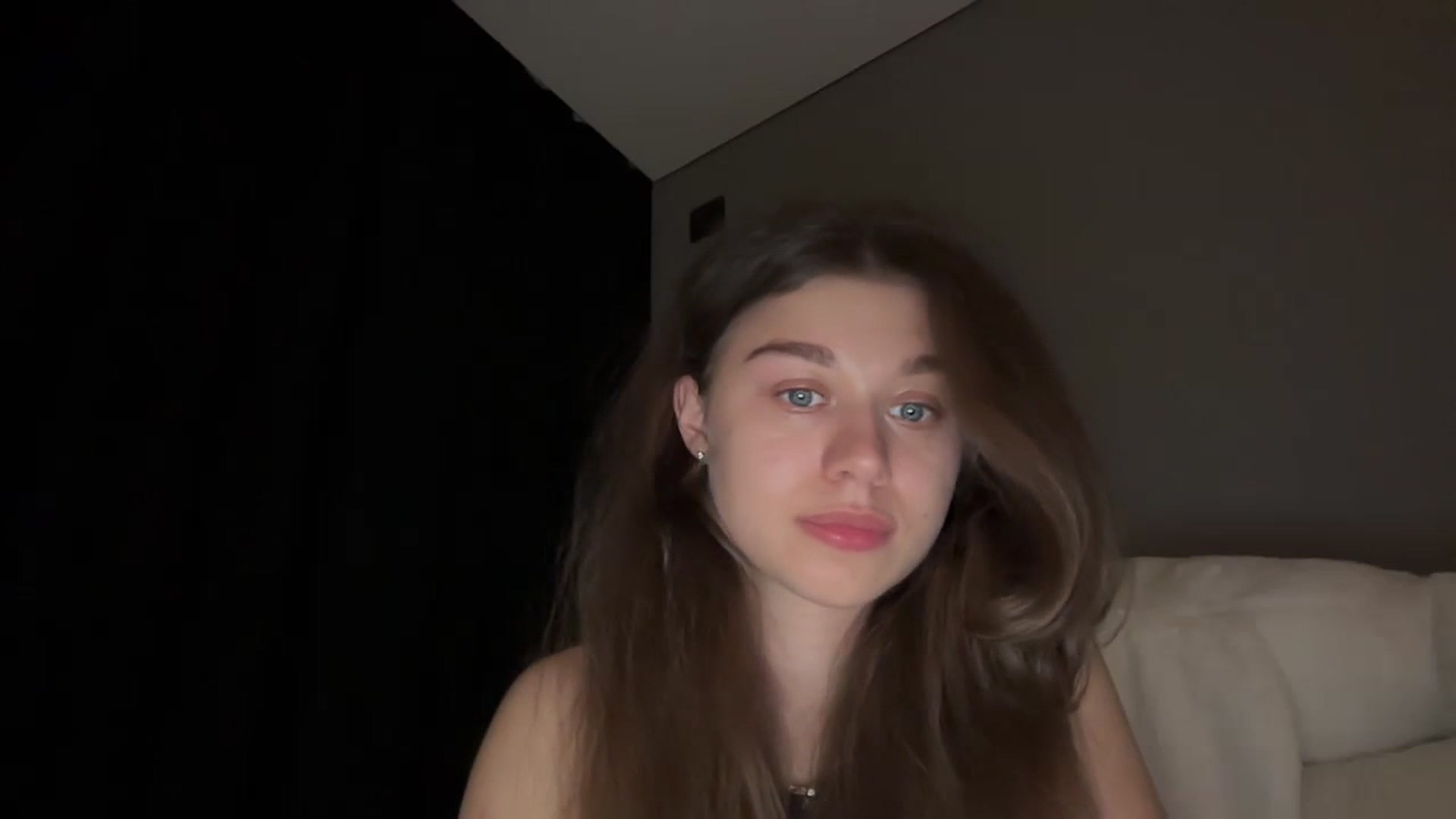 Gallery image thumbnail from JewelReigns's myfreecams stream on, 04/13/2026, 18:59 image 6 of 20