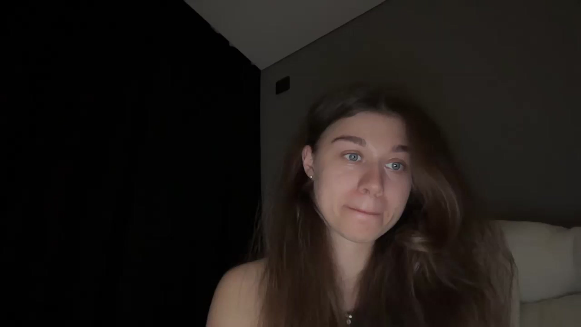 Gallery image thumbnail from JewelReigns's myfreecams stream on, 04/13/2026, 18:59 image 3 of 20