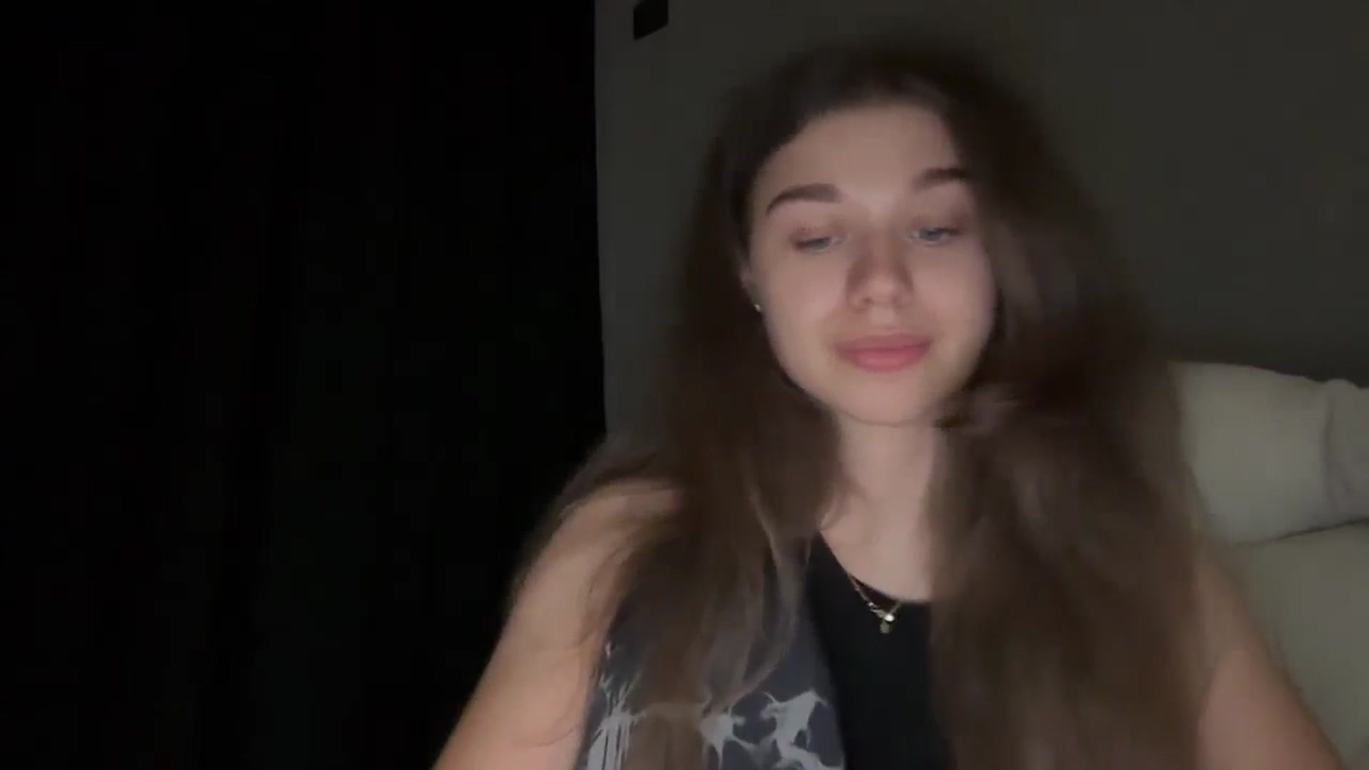 Gallery image thumbnail from JewelReigns's myfreecams stream on, 04/13/2026, 18:59 image 11 of 20