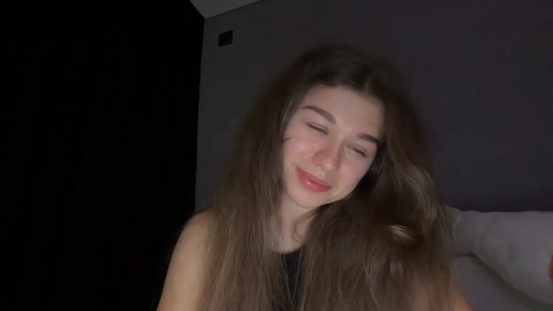 Gallery image thumbnail from JewelReigns's myfreecams stream on, 04/13/2026, 22:50 image 6 of 20