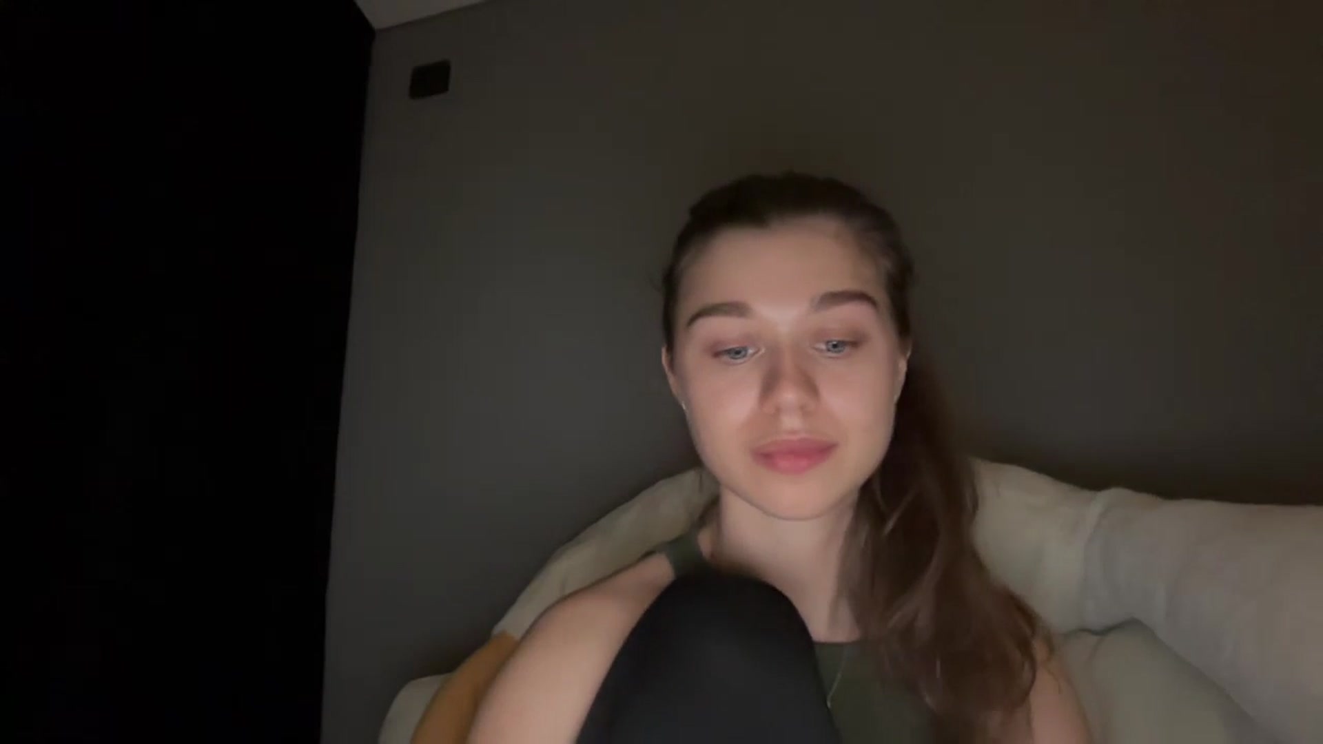 Gallery image thumbnail from JewelReigns's myfreecams stream on, 04/14/2026, 21:24 image 19 of 20