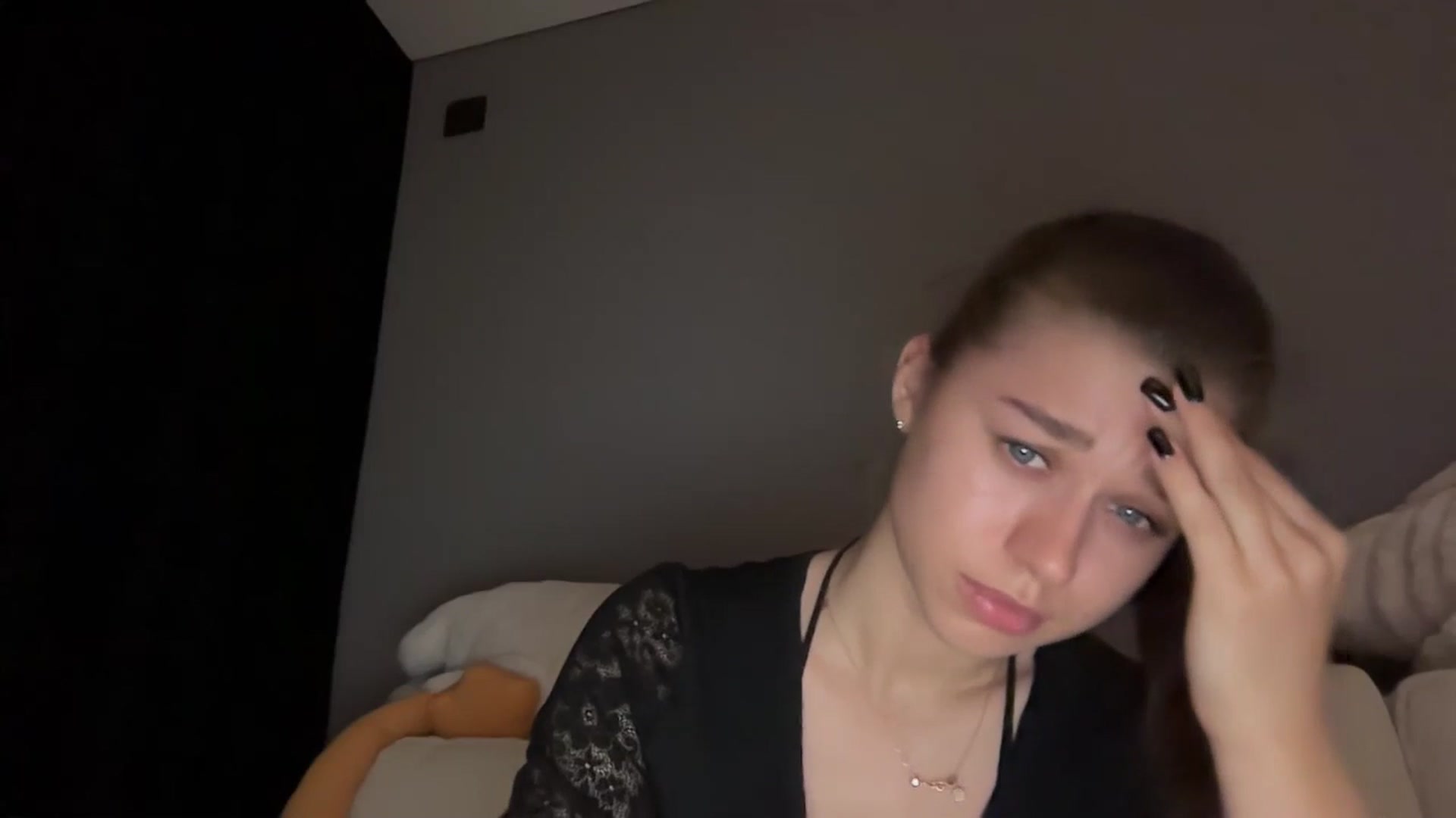 Gallery image thumbnail from JewelReigns's myfreecams stream on, 04/24/2026, 19:38 image 13 of 20