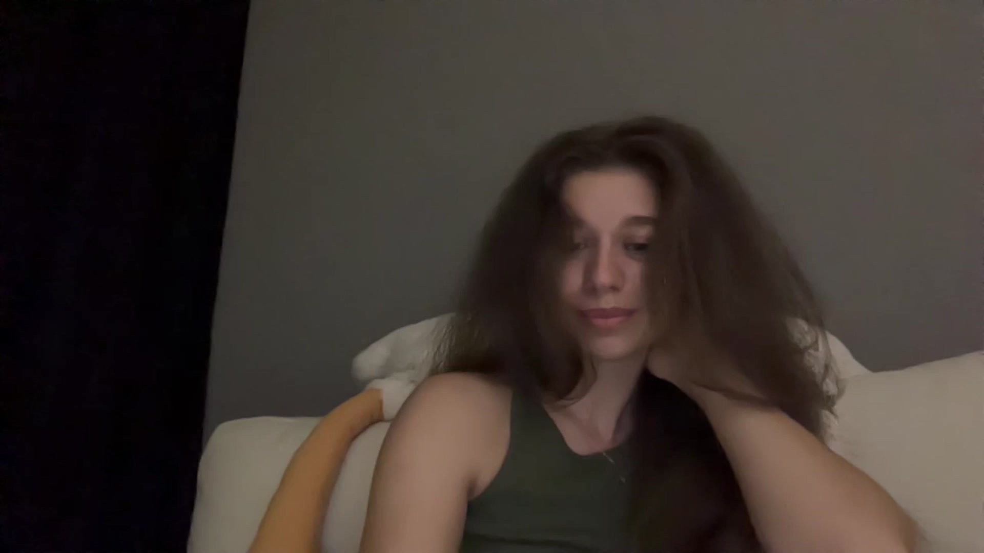 Gallery image thumbnail from JewelReigns's myfreecams stream on, 04/25/2026, 22:15 image 15 of 20