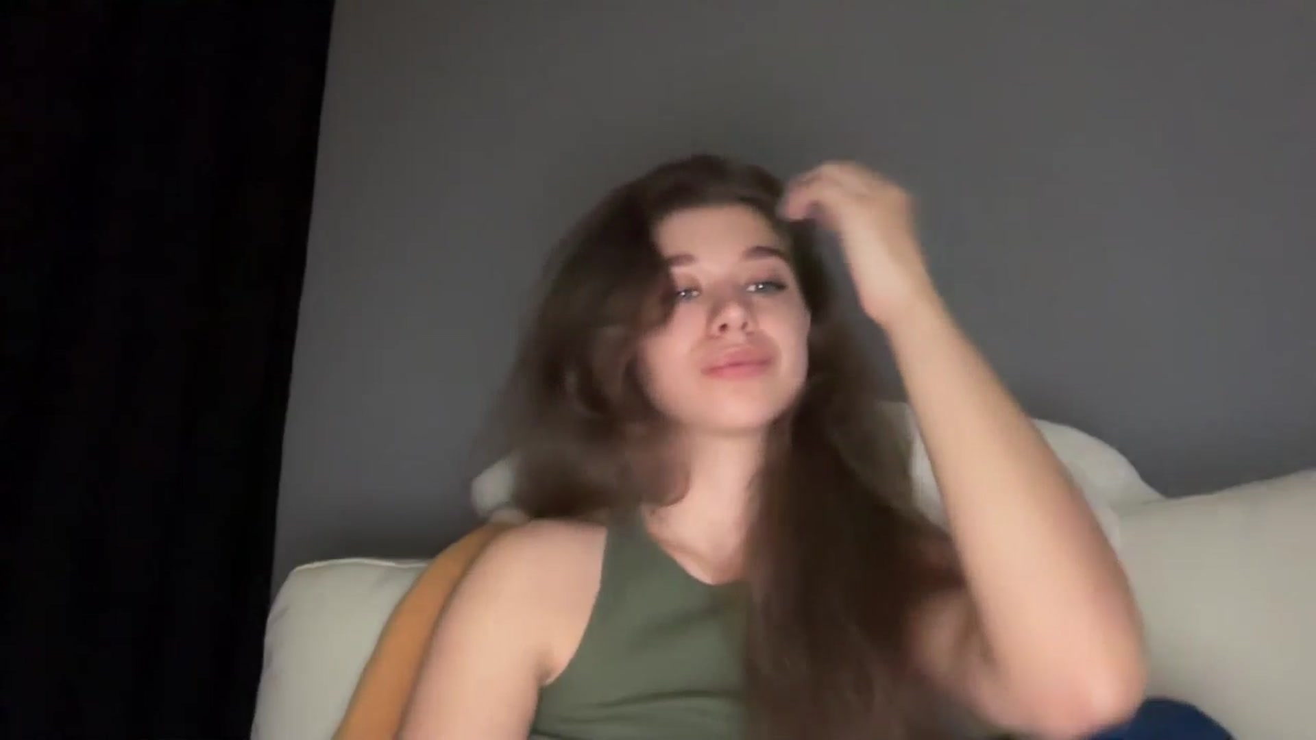 Gallery image thumbnail from JewelReigns's myfreecams stream on, 04/25/2026, 22:15 image 8 of 20