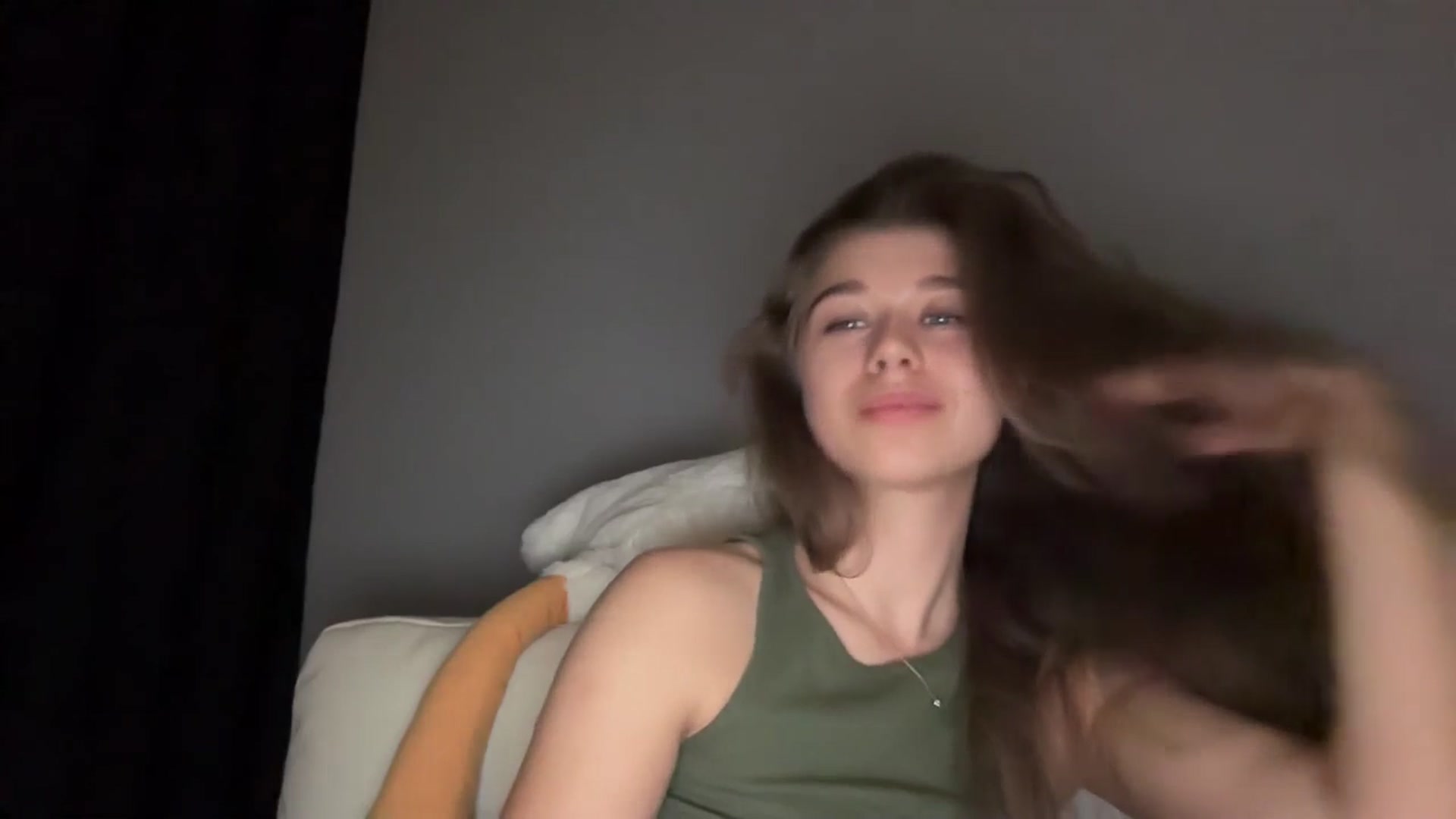 Gallery image thumbnail from JewelReigns's myfreecams stream on, 04/25/2026, 22:15 image 19 of 20