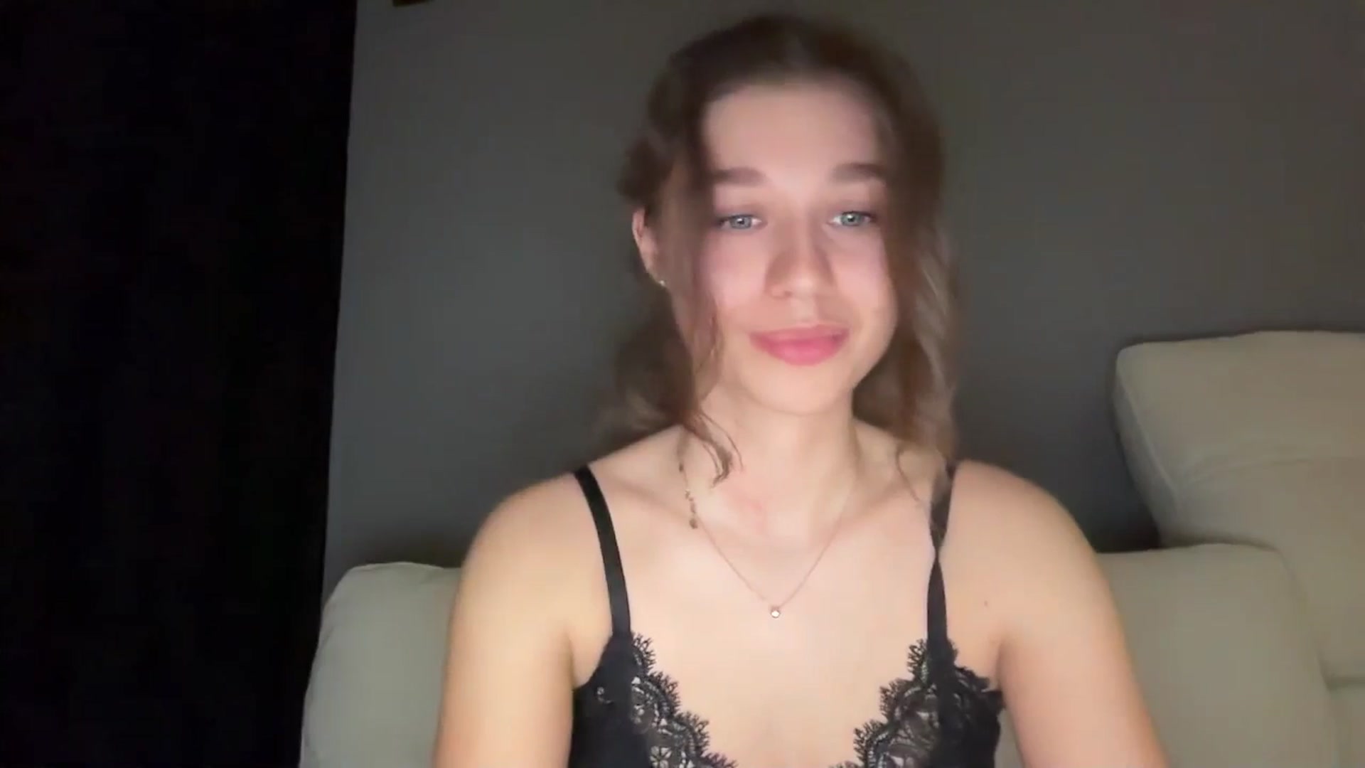 Gallery image thumbnail from JewelReigns's myfreecams stream on, 05/04/2026, 20:51 image 13 of 20