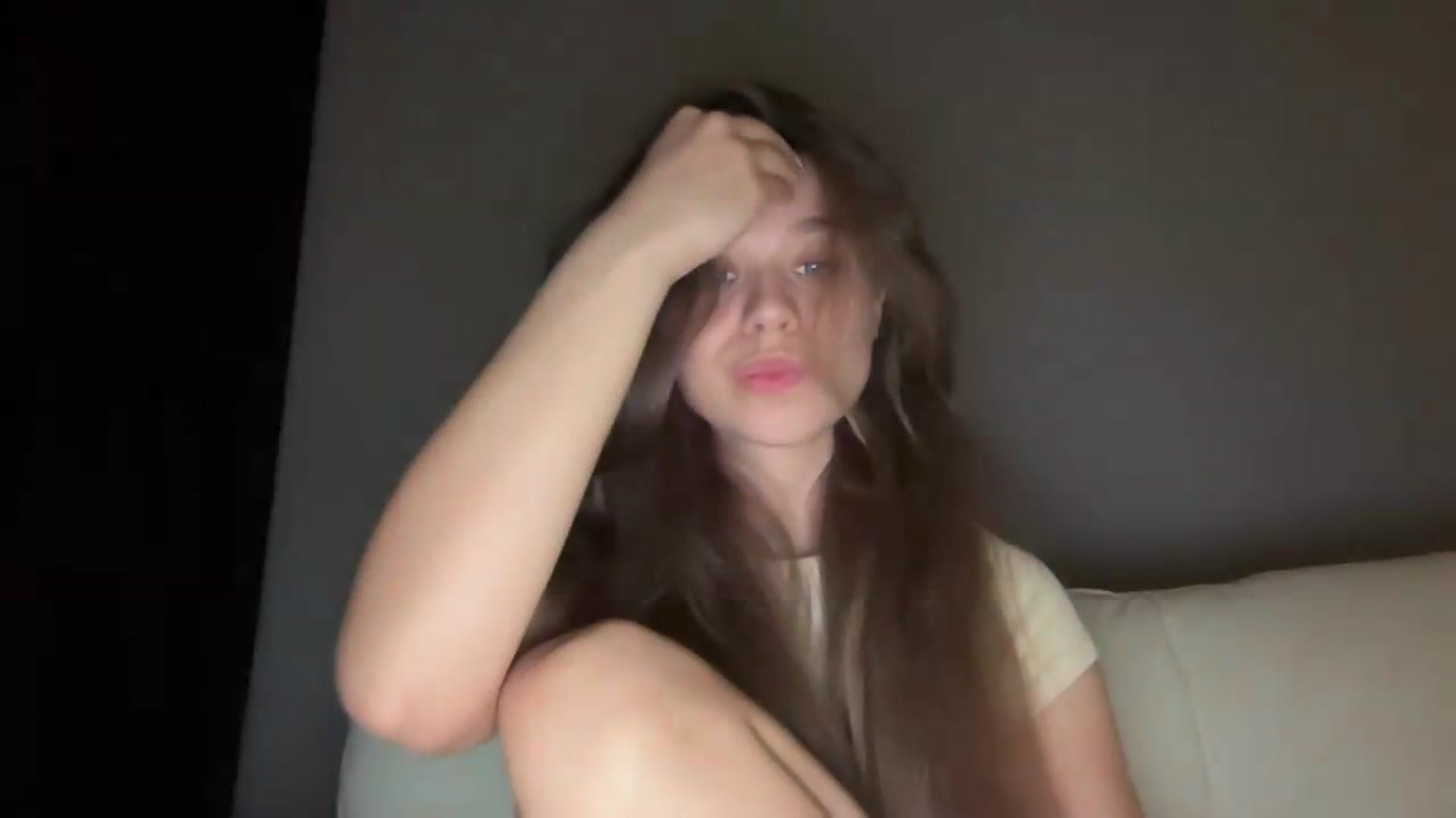 Gallery image thumbnail from JewelReigns's myfreecams stream on, 05/11/2026, 22:08 image 9 of 20