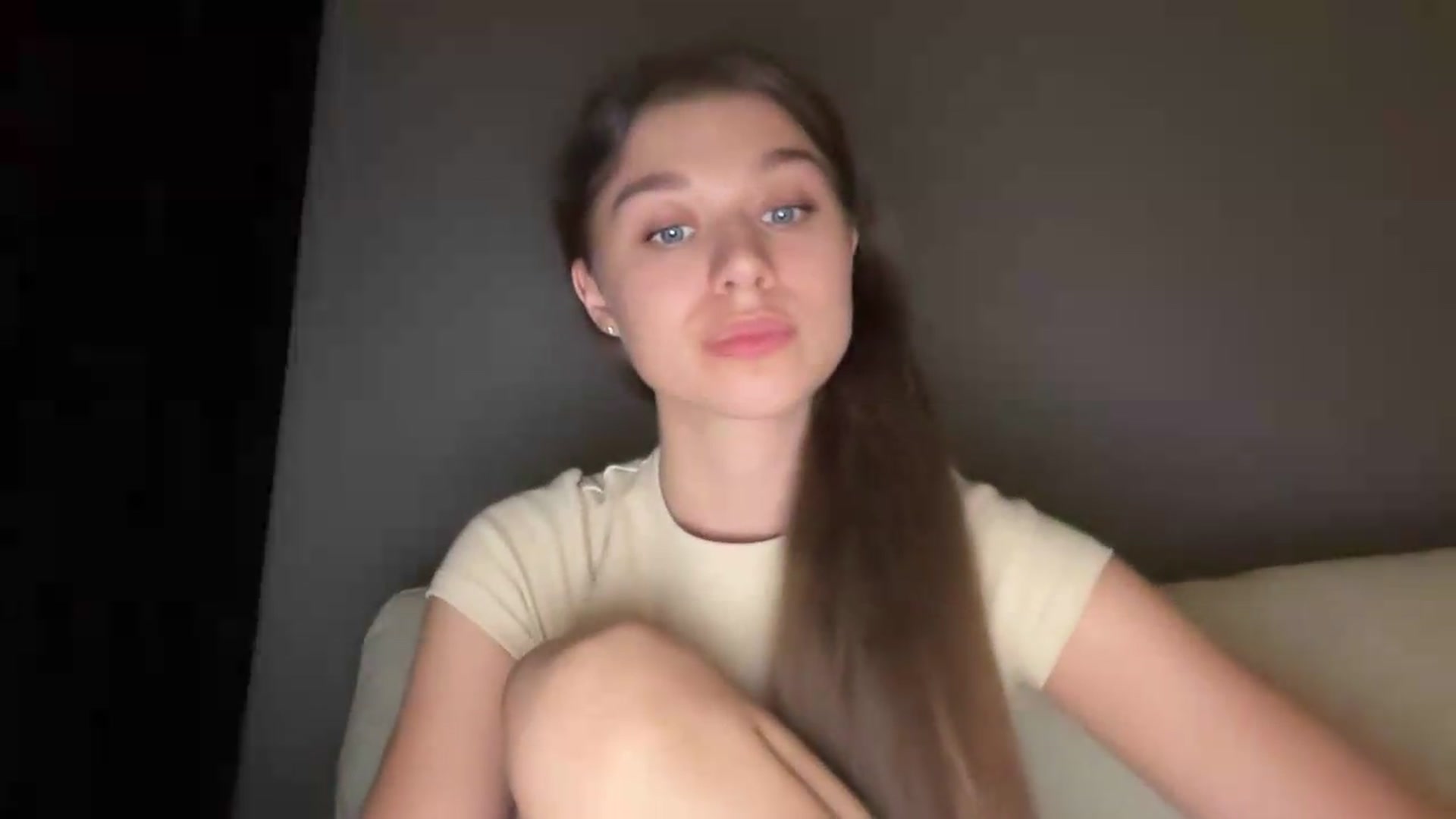 Gallery image thumbnail from JewelReigns's myfreecams stream on, 05/11/2026, 22:08 image 7 of 20