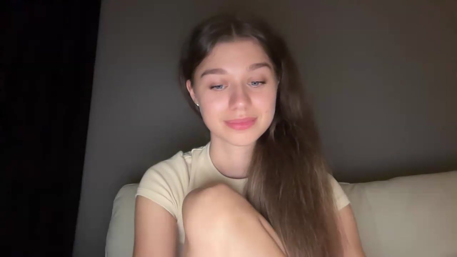 Gallery image thumbnail from JewelReigns's myfreecams stream on, 05/11/2026, 22:08 image 19 of 20