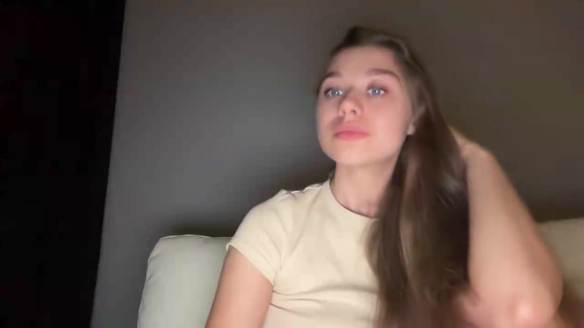 Gallery image thumbnail from JewelReigns's myfreecams stream on, 05/11/2026, 22:30 image 16 of 20