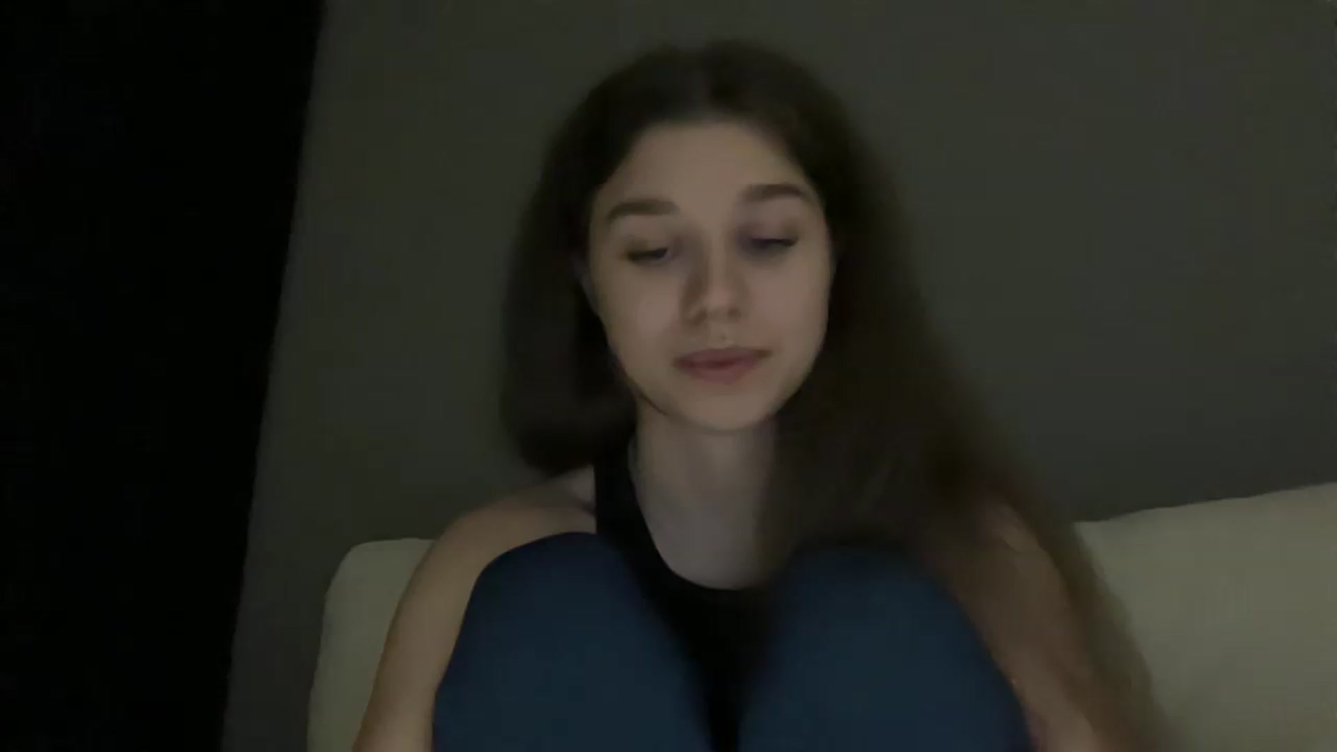 Gallery image thumbnail from JewelReigns's myfreecams stream on, 05/13/2026, 01:54 image 5 of 20