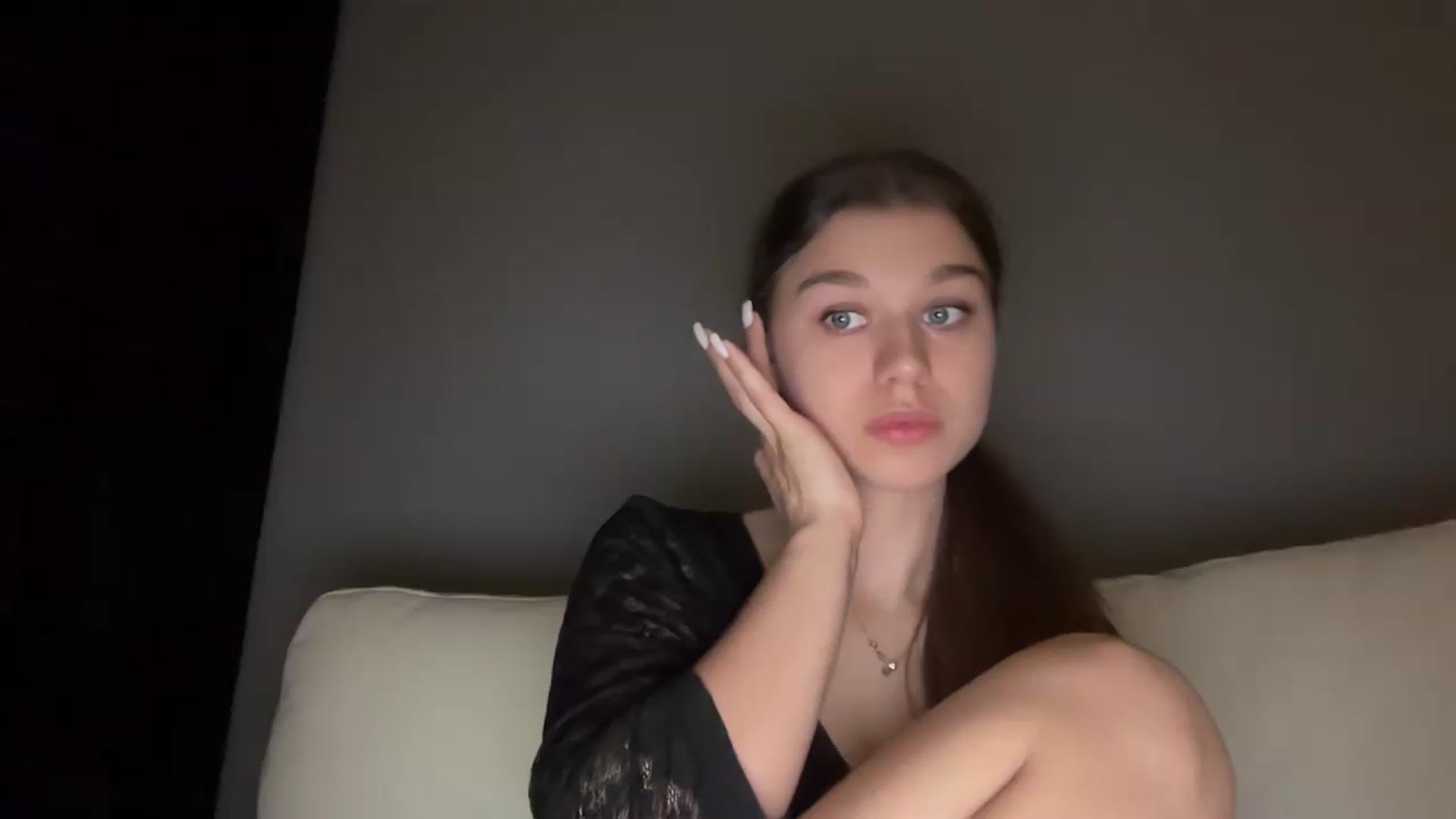 Gallery image thumbnail from JewelReigns's myfreecams stream on, 05/13/2026, 20:24 image 20 of 20