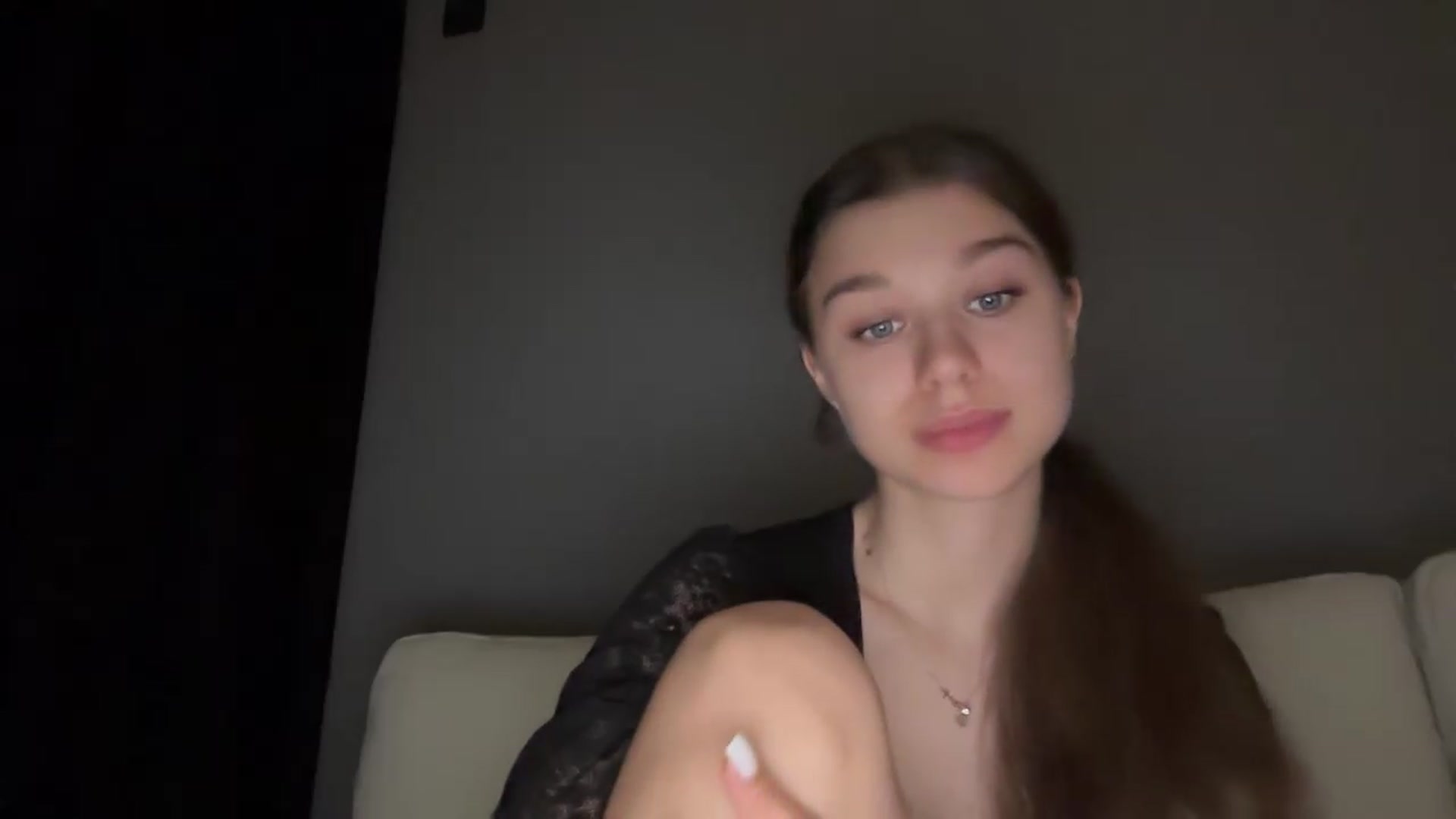 Gallery image thumbnail from JewelReigns's myfreecams stream on, 05/13/2026, 23:30 image 8 of 20