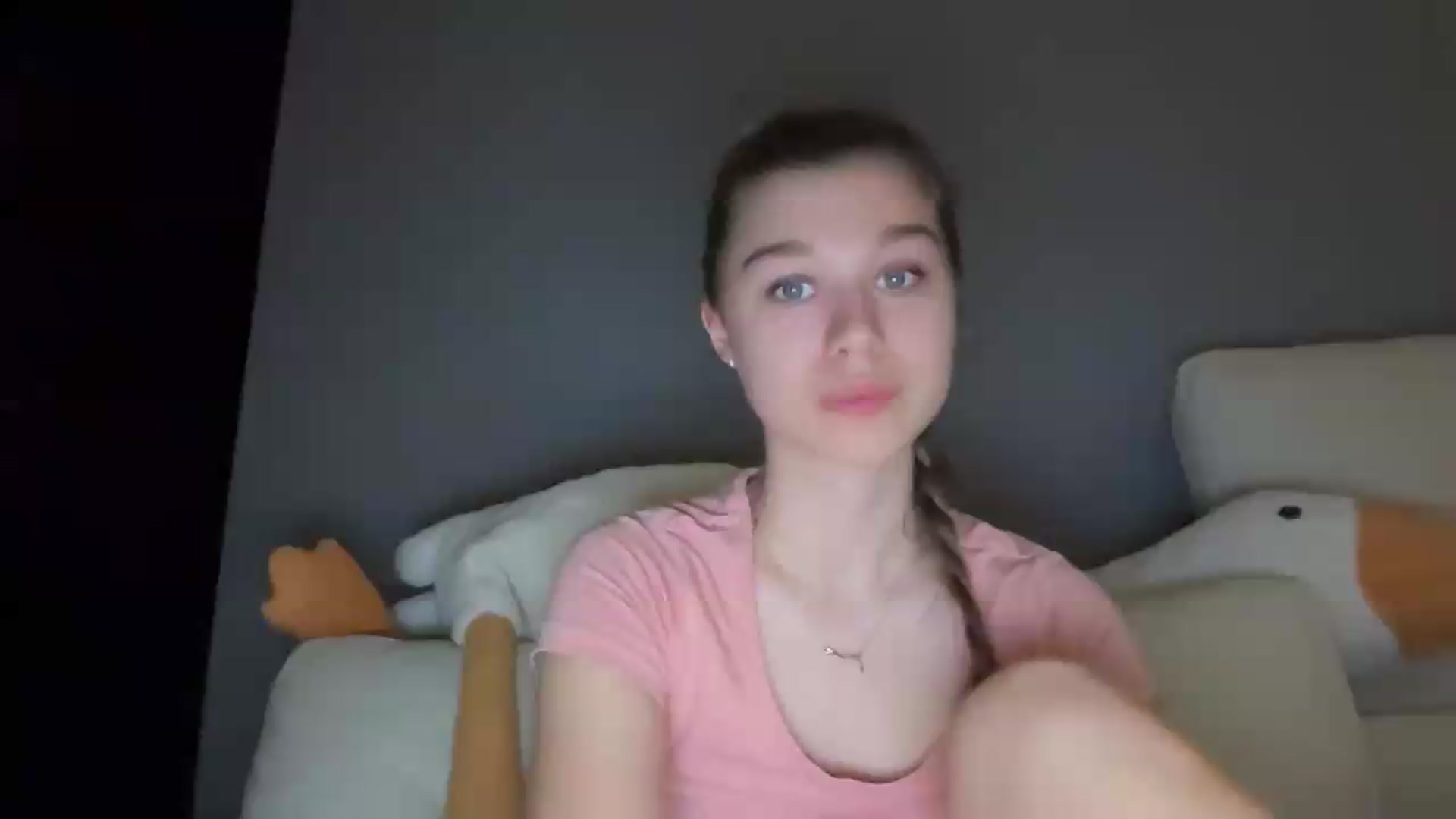 Gallery image thumbnail from JewelReigns's myfreecams stream on, 05/19/2026, 20:26 image 1 of 20
