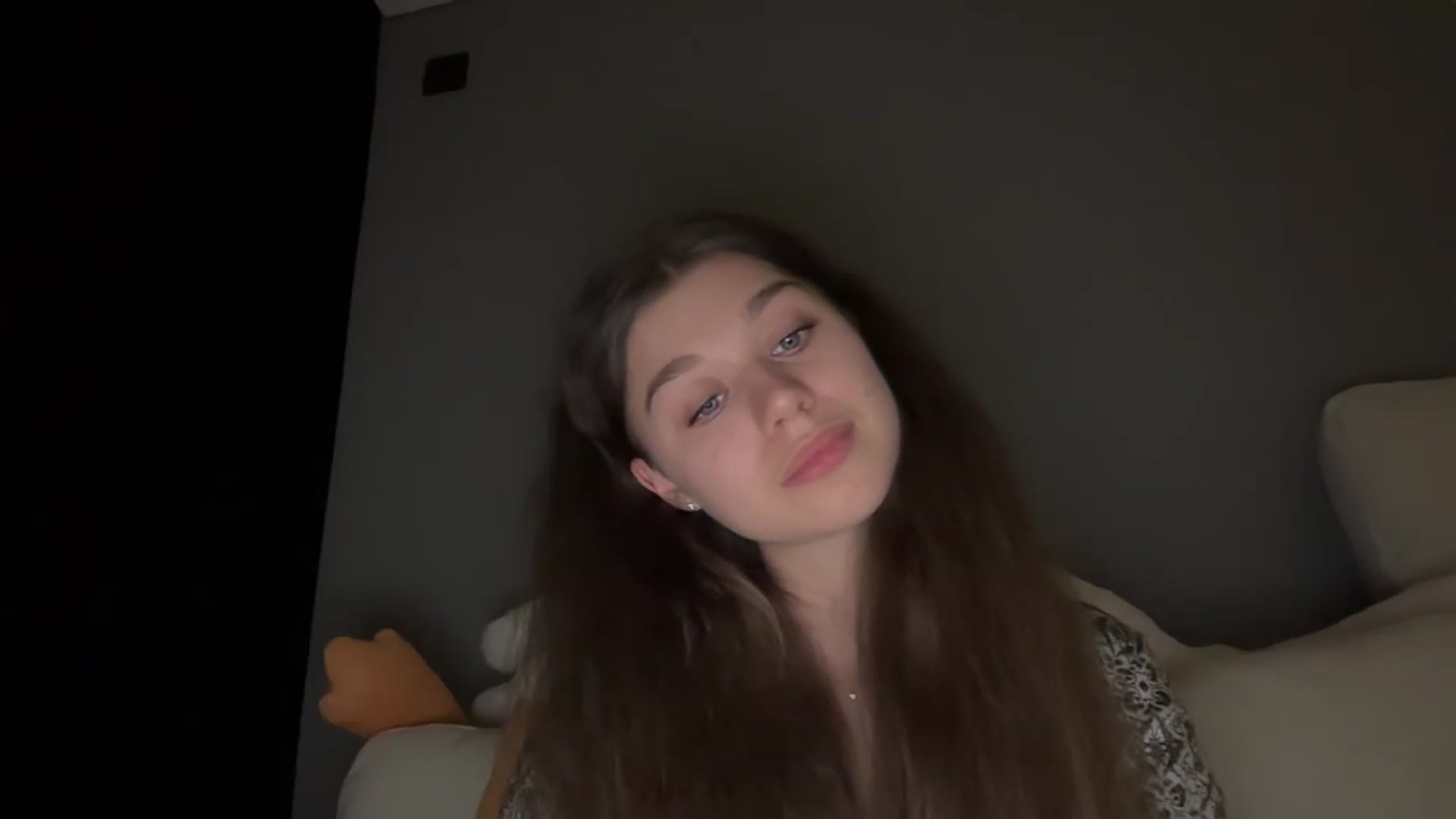 Gallery image thumbnail from JewelReigns's myfreecams stream on, 05/20/2026, 20:22 image 13 of 20