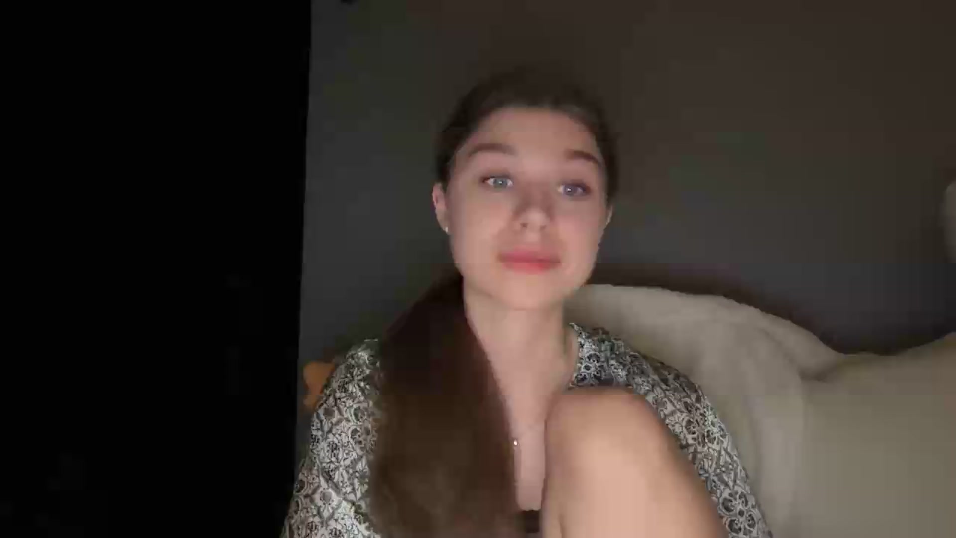 Gallery image thumbnail from JewelReigns's myfreecams stream on, 05/20/2026, 21:23 image 14 of 20