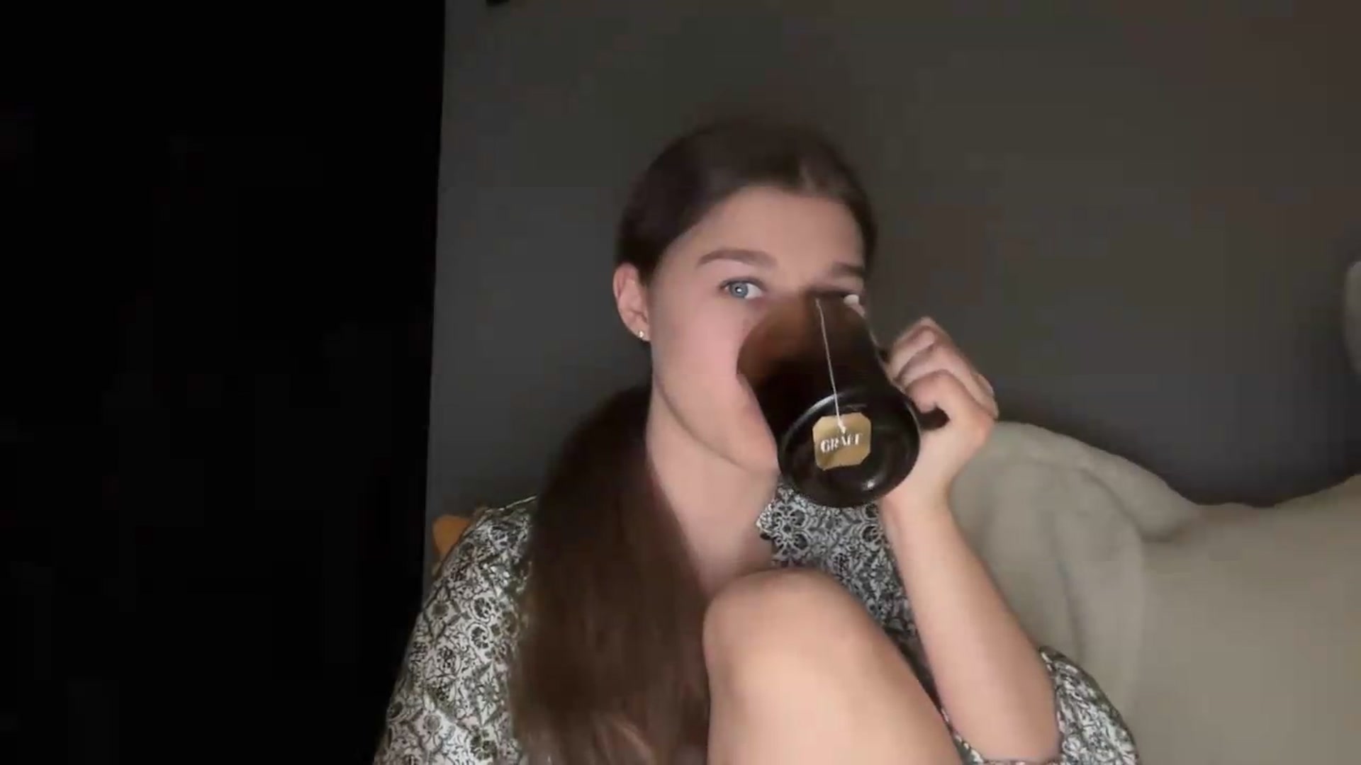 Gallery image thumbnail from JewelReigns's myfreecams stream on, 05/20/2026, 21:23 image 5 of 20