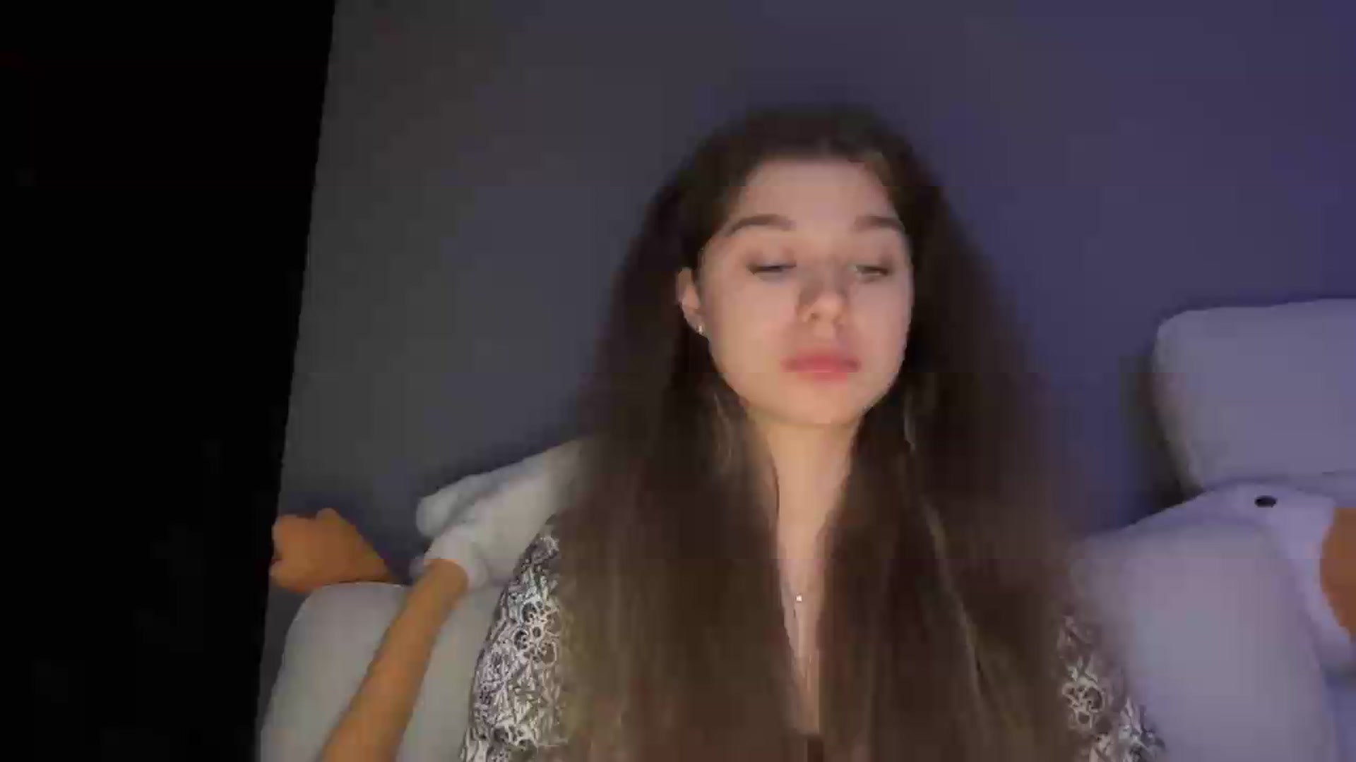 Gallery image thumbnail from JewelReigns's myfreecams stream on, 05/20/2026, 23:08 image 2 of 20